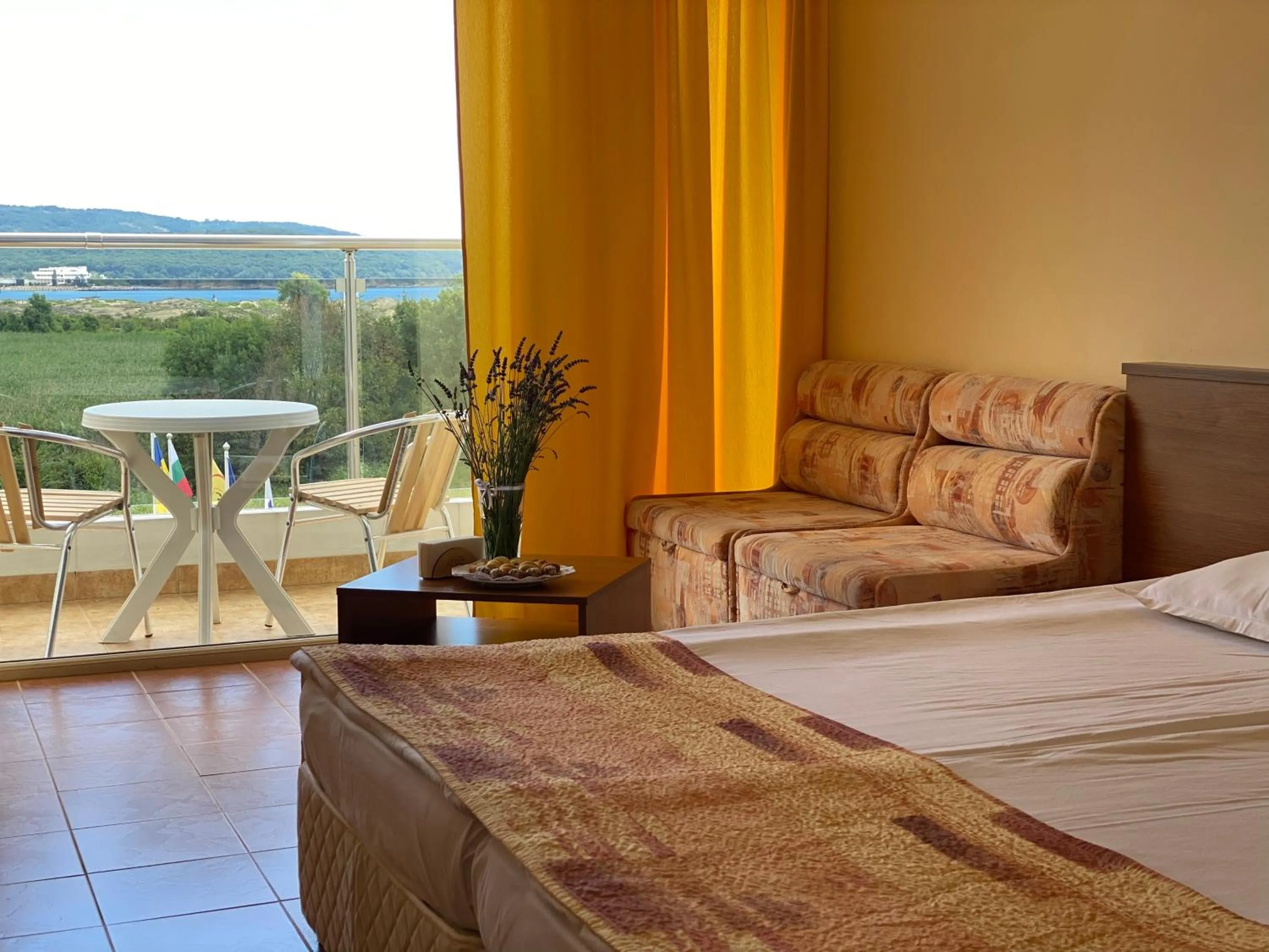 Photo of the whole room, Bed in Hotel Plamena Palace