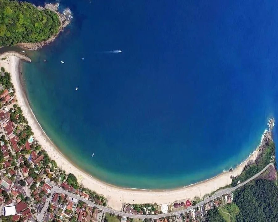 Bird's eye view in Aconchego 3 dorms, piscina, churrasq em Condomínio Fechado