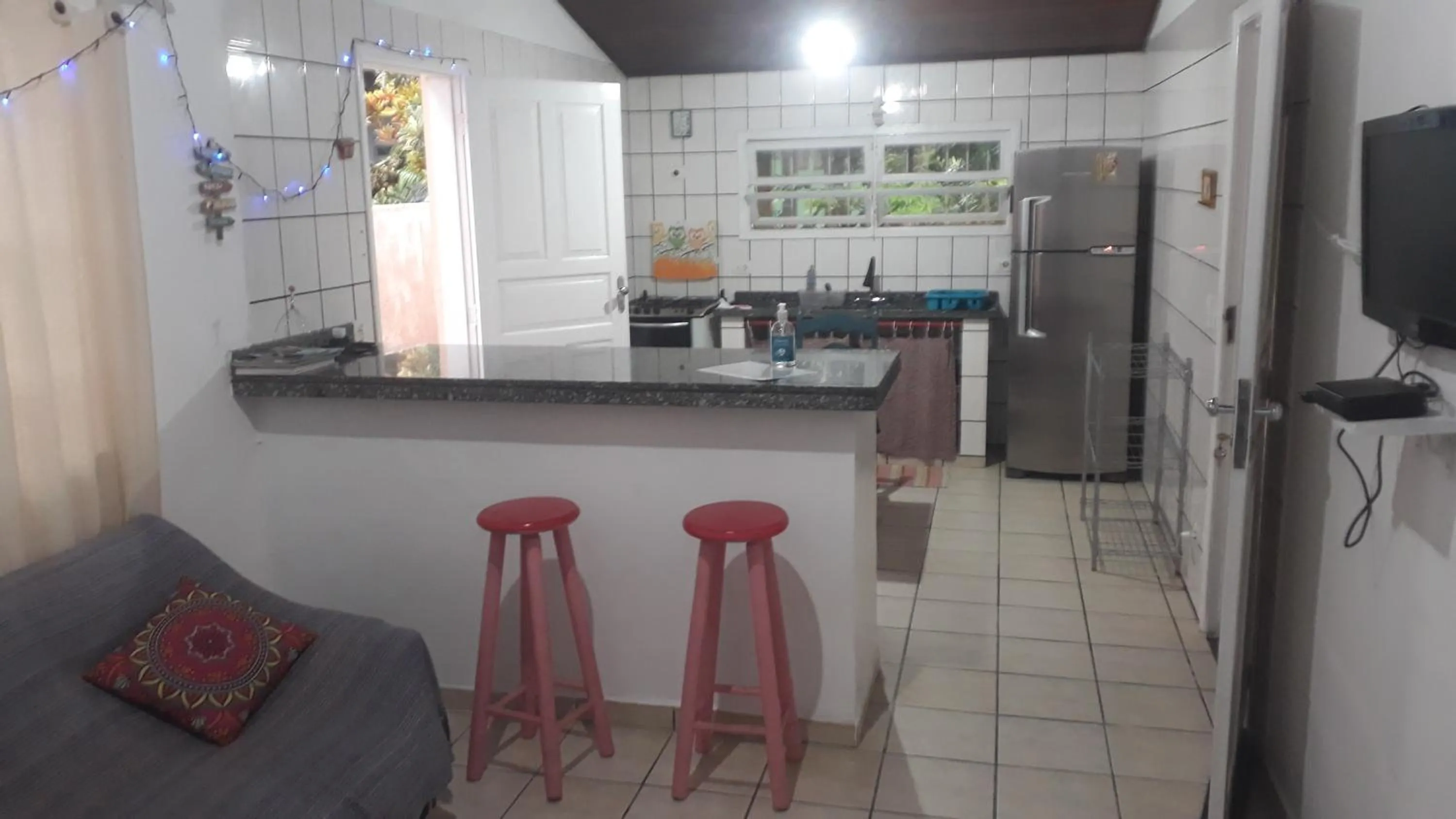 Kitchen or kitchenette in Aconchego 3 dorms, piscina, churrasq em Condomínio Fechado