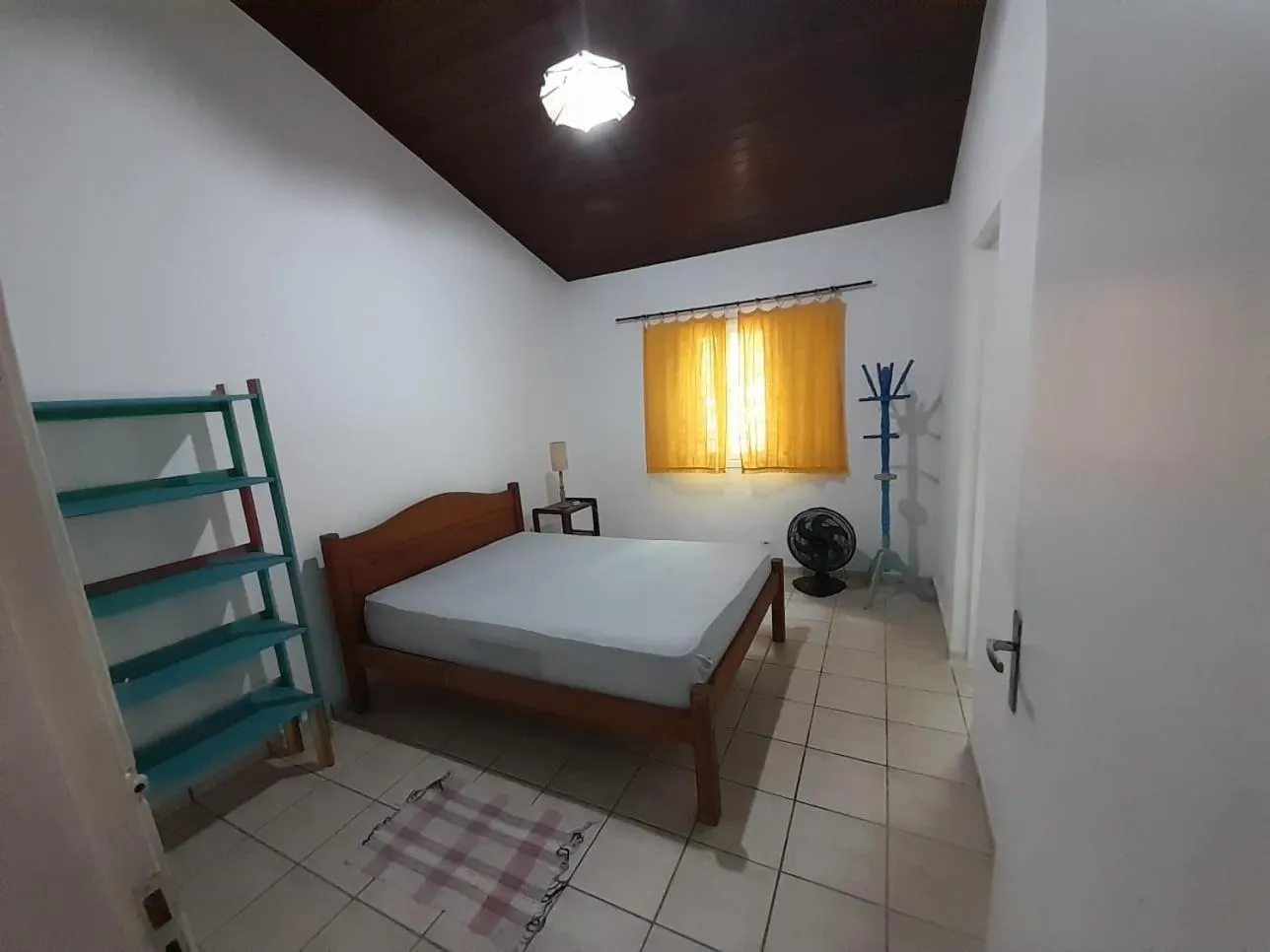 Bed in Aconchego 3 dorms, piscina, churrasq em Condomínio Fechado