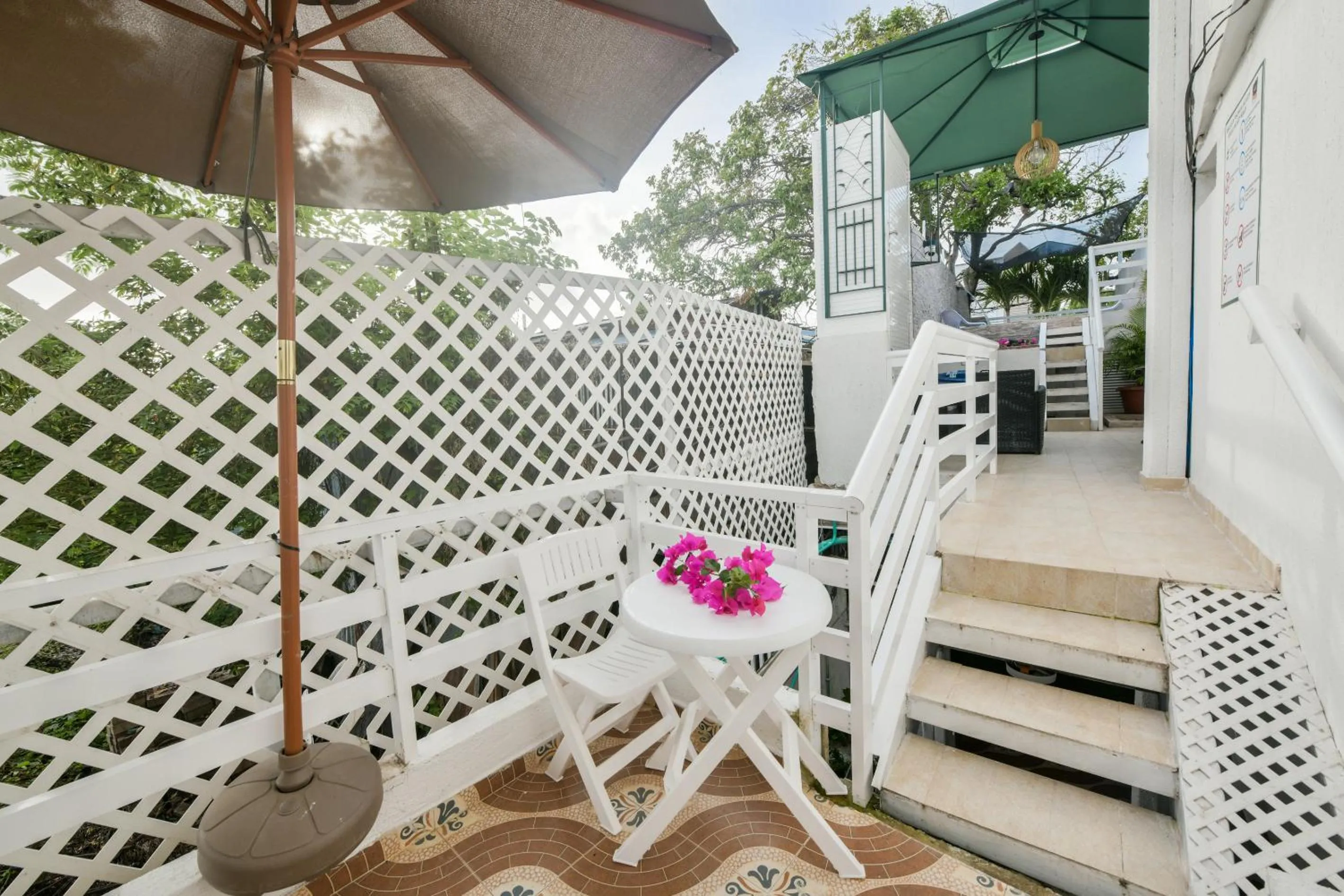 Posada J&J Forbes - 1