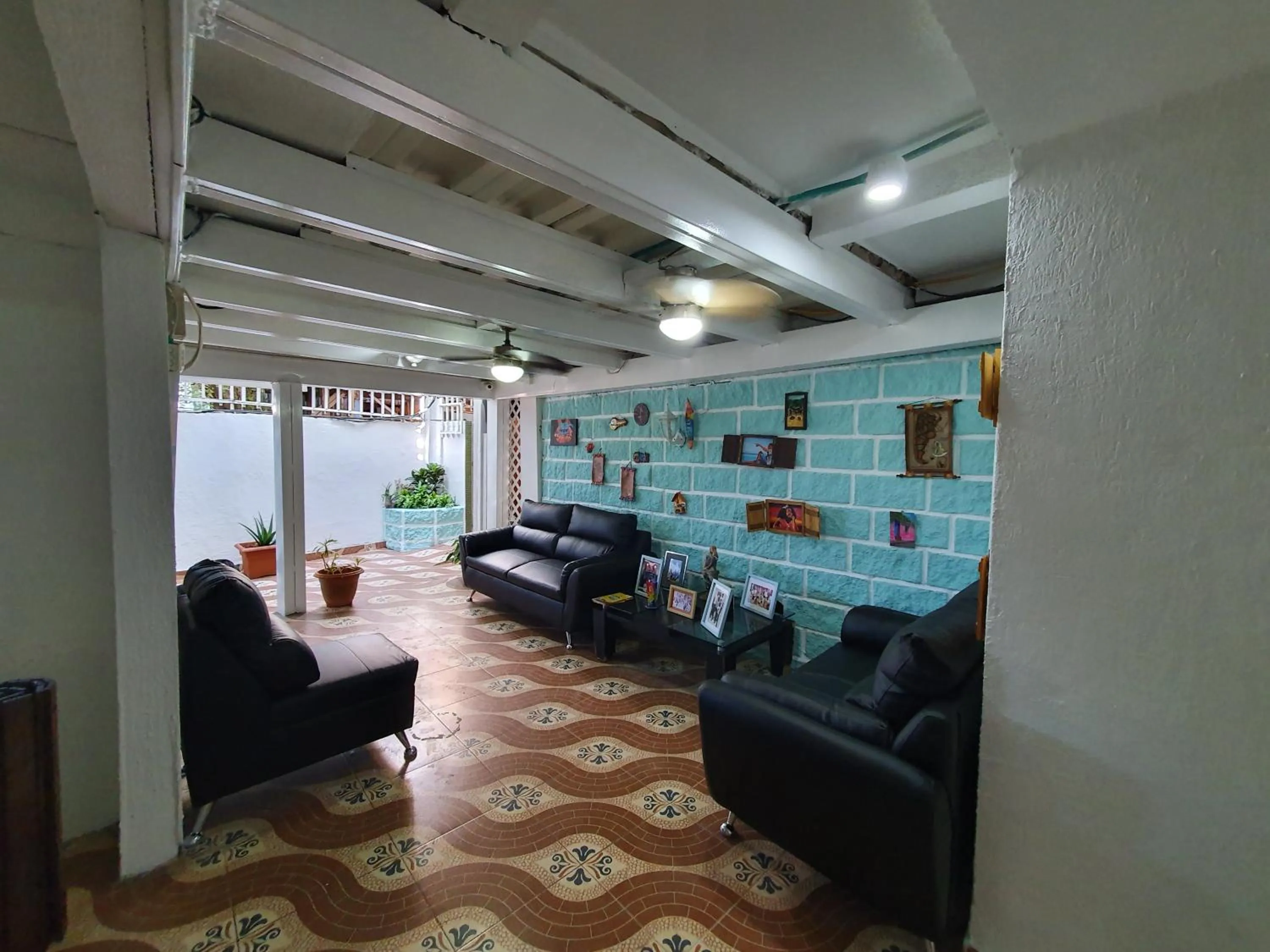 Posada J&J Forbes - 1