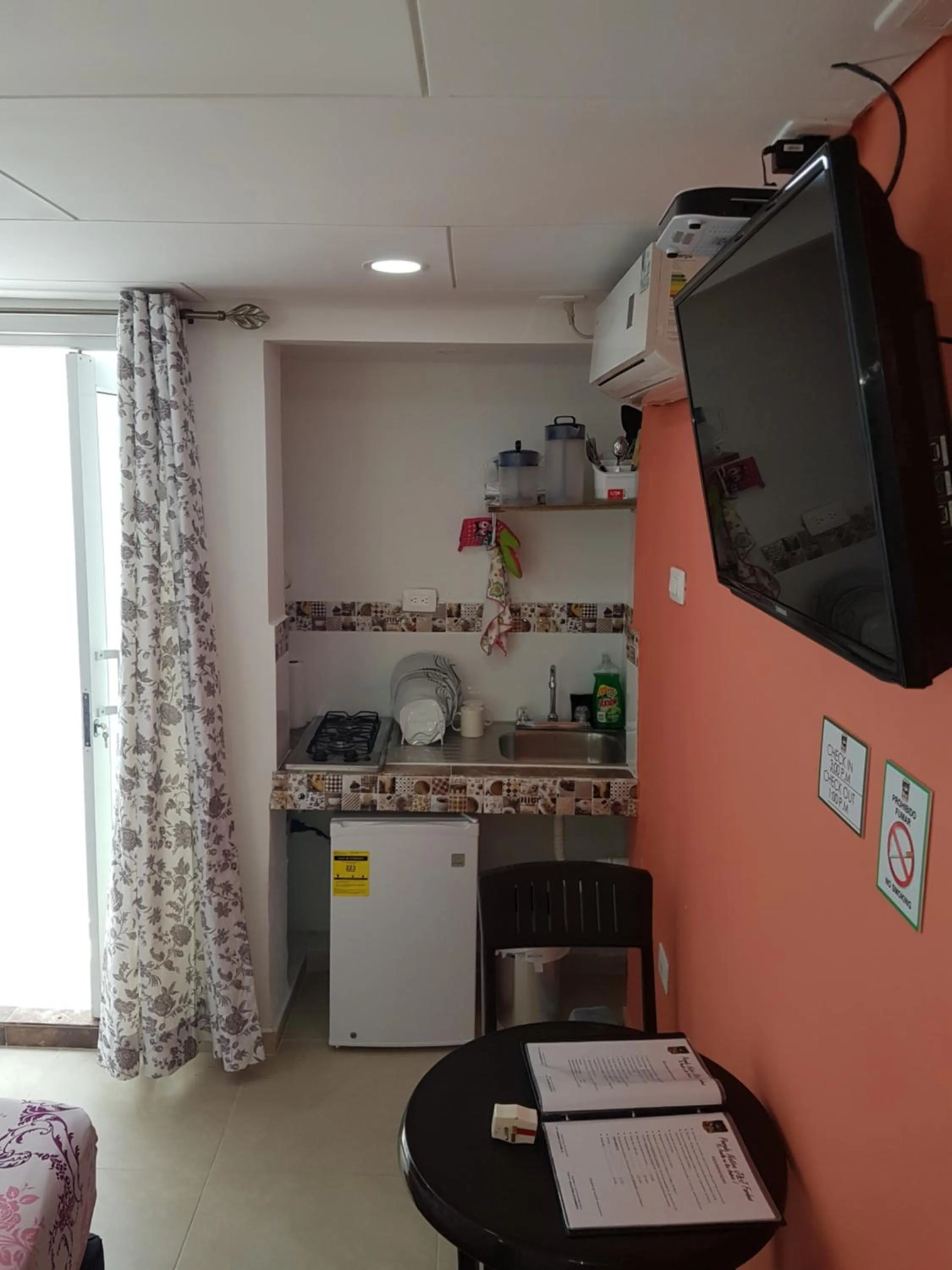 Posada J&J Forbes - 1