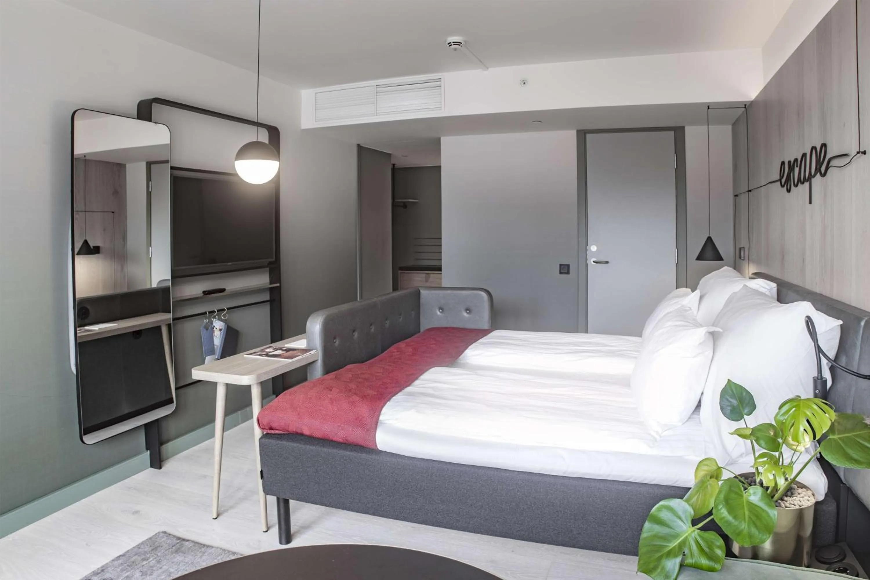 Bedroom, Bed in Hotel Norge by Scandic