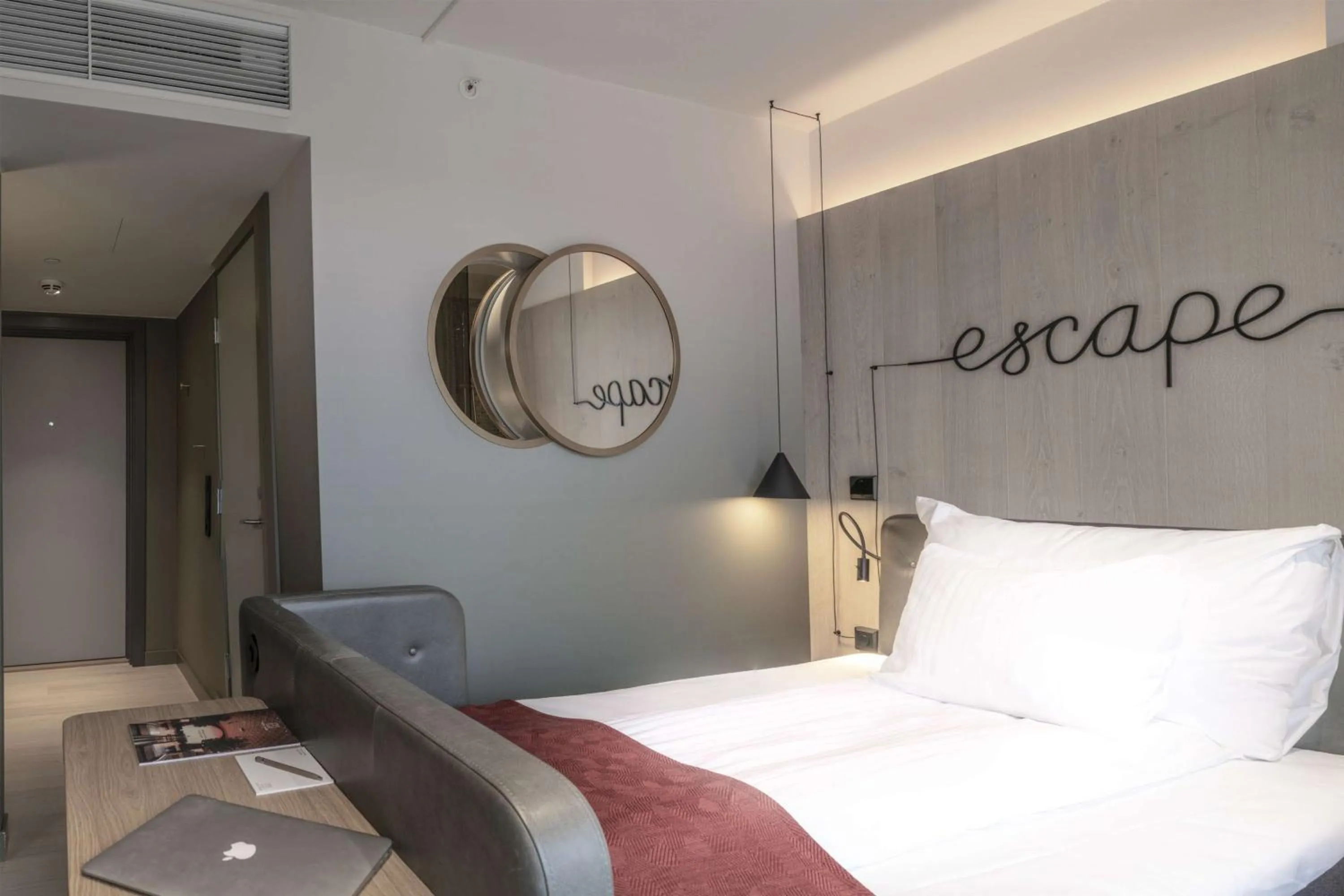 Bedroom, Bed in Hotel Norge by Scandic