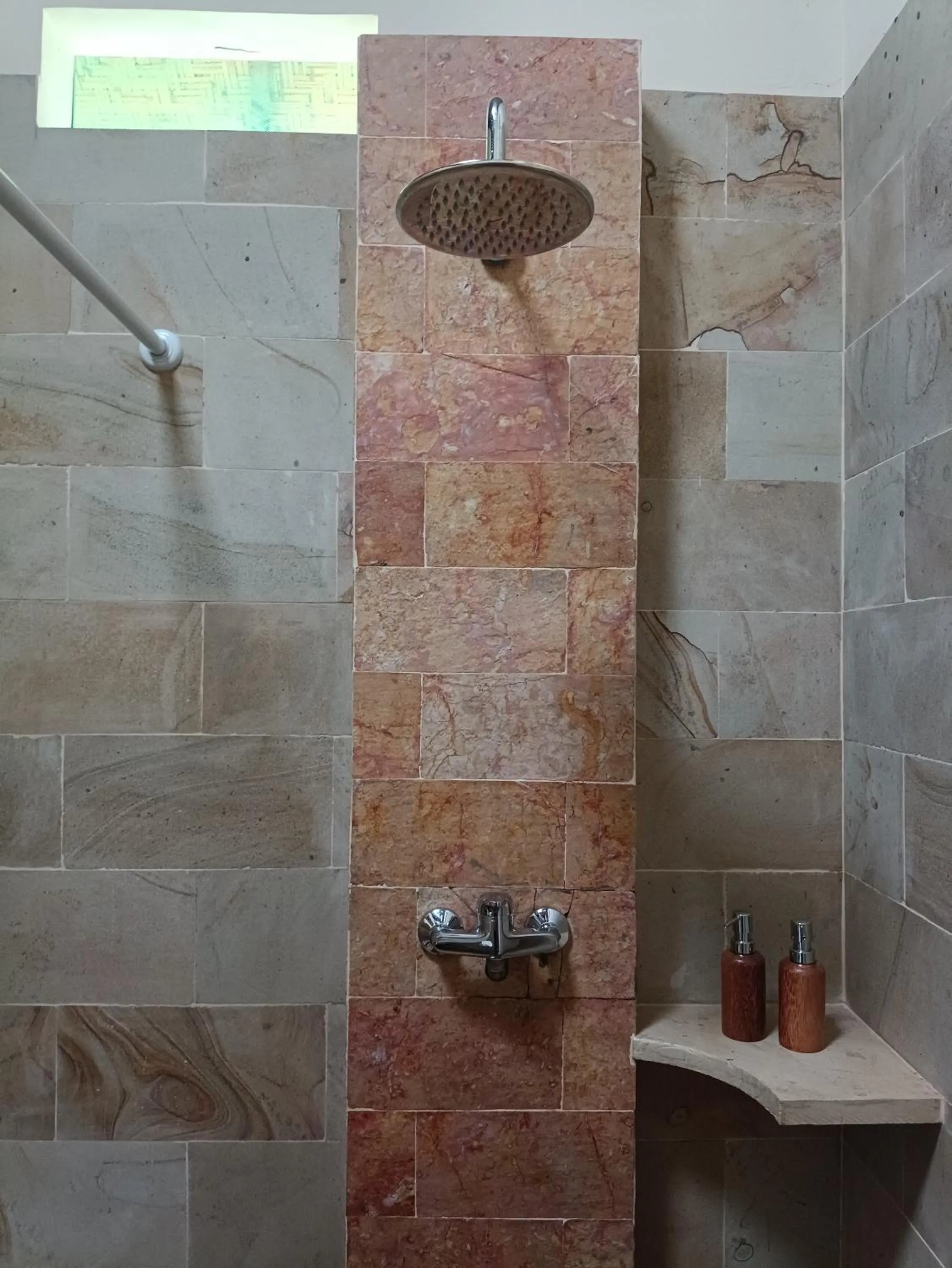 Shower in Villa Kinagu