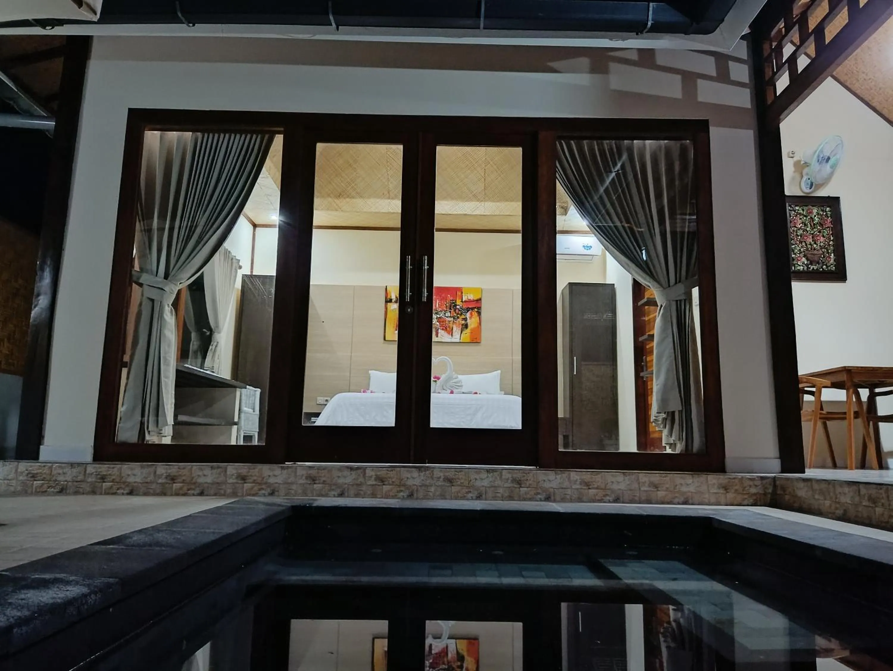 Swimming pool in Villa Kinagu