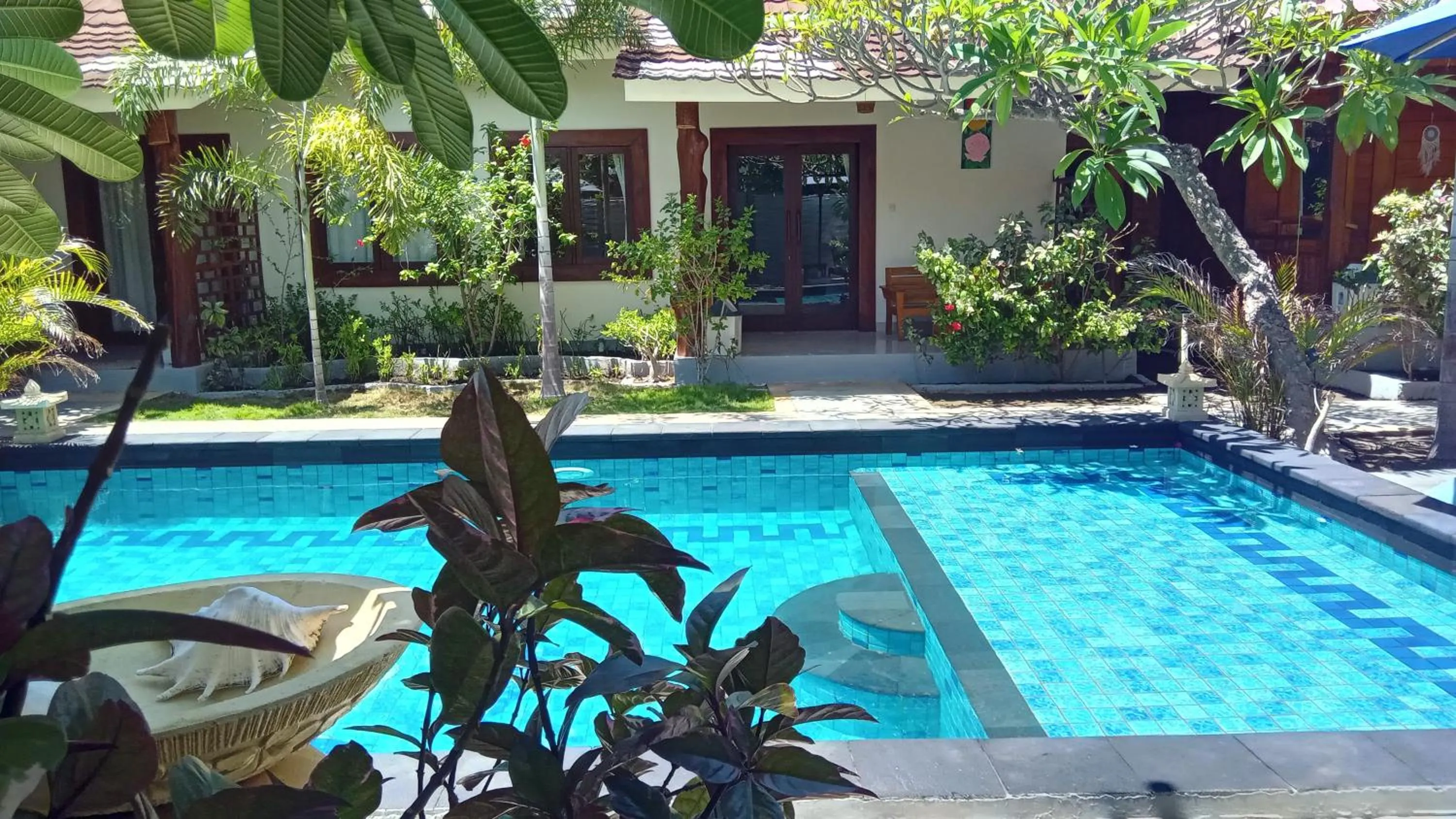 Pool view in Villa Kinagu