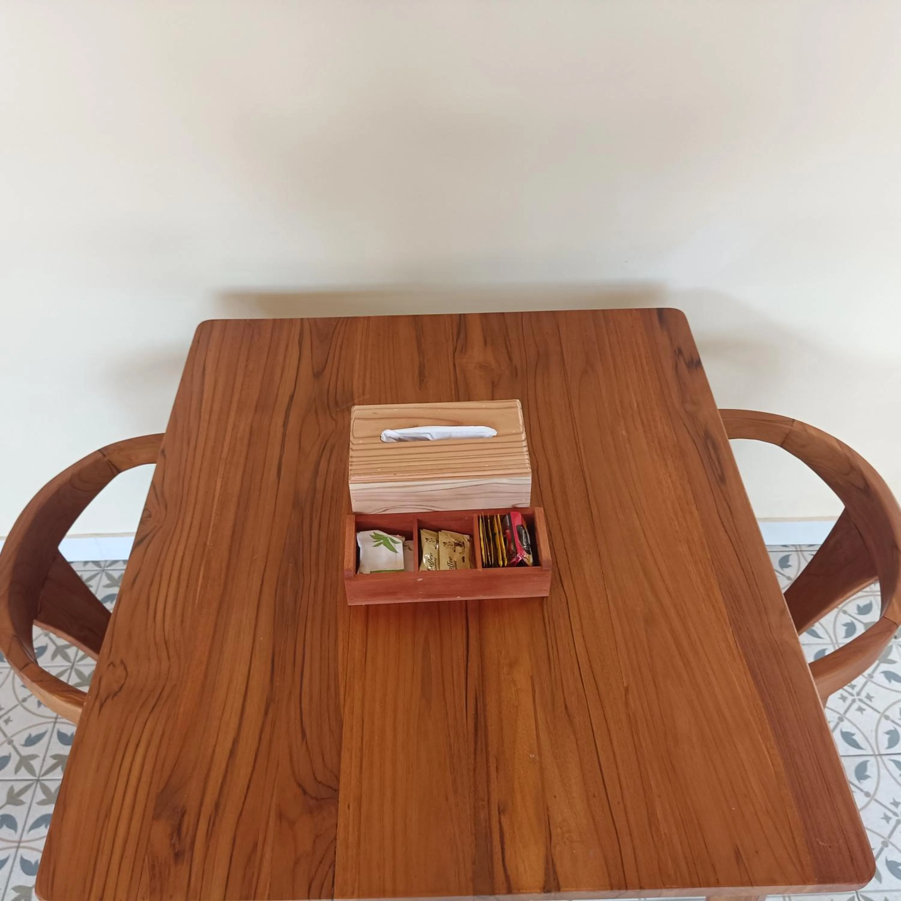 hair dresser in Villa Kinagu