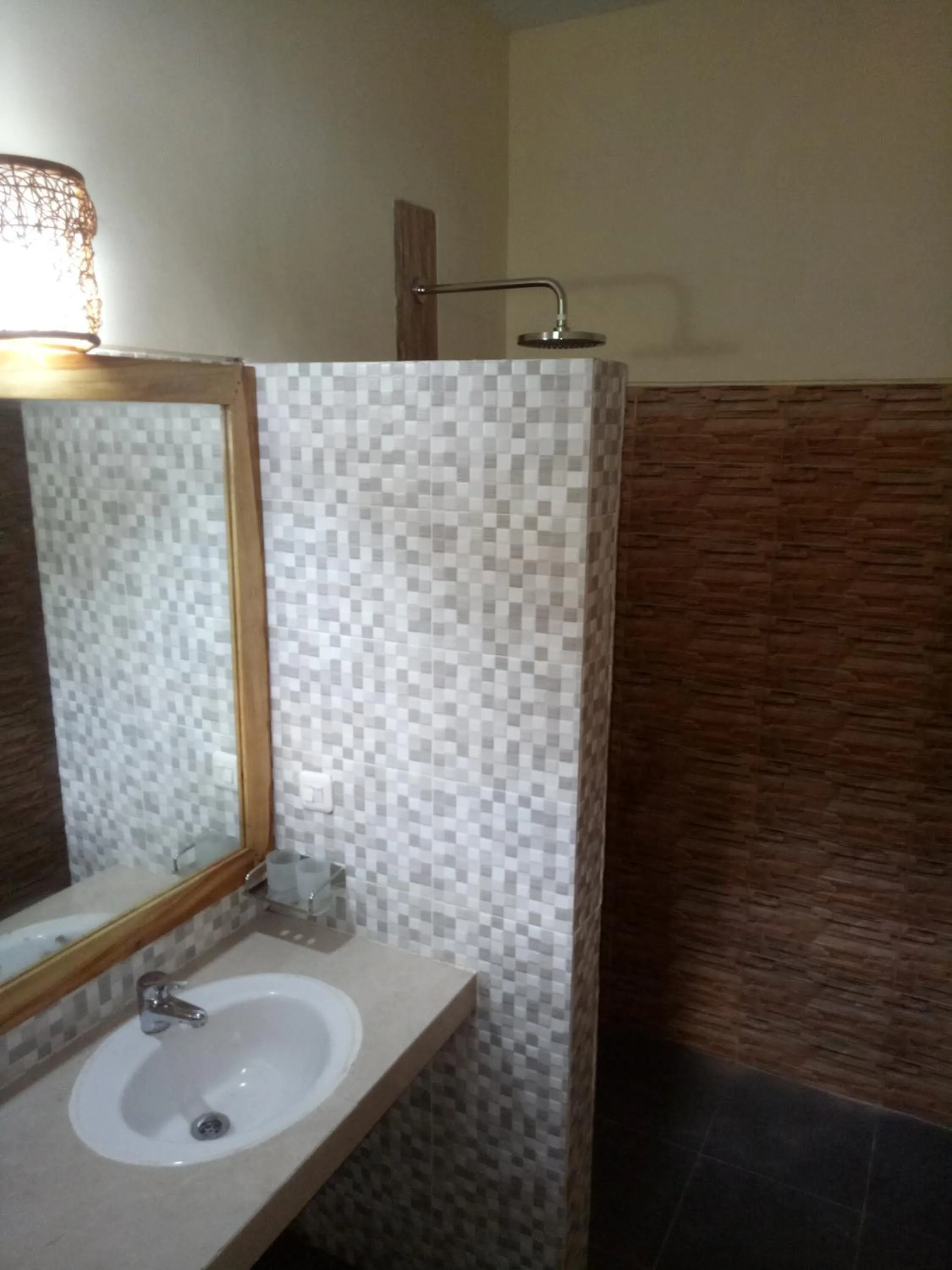 Shower in Villa Kinagu