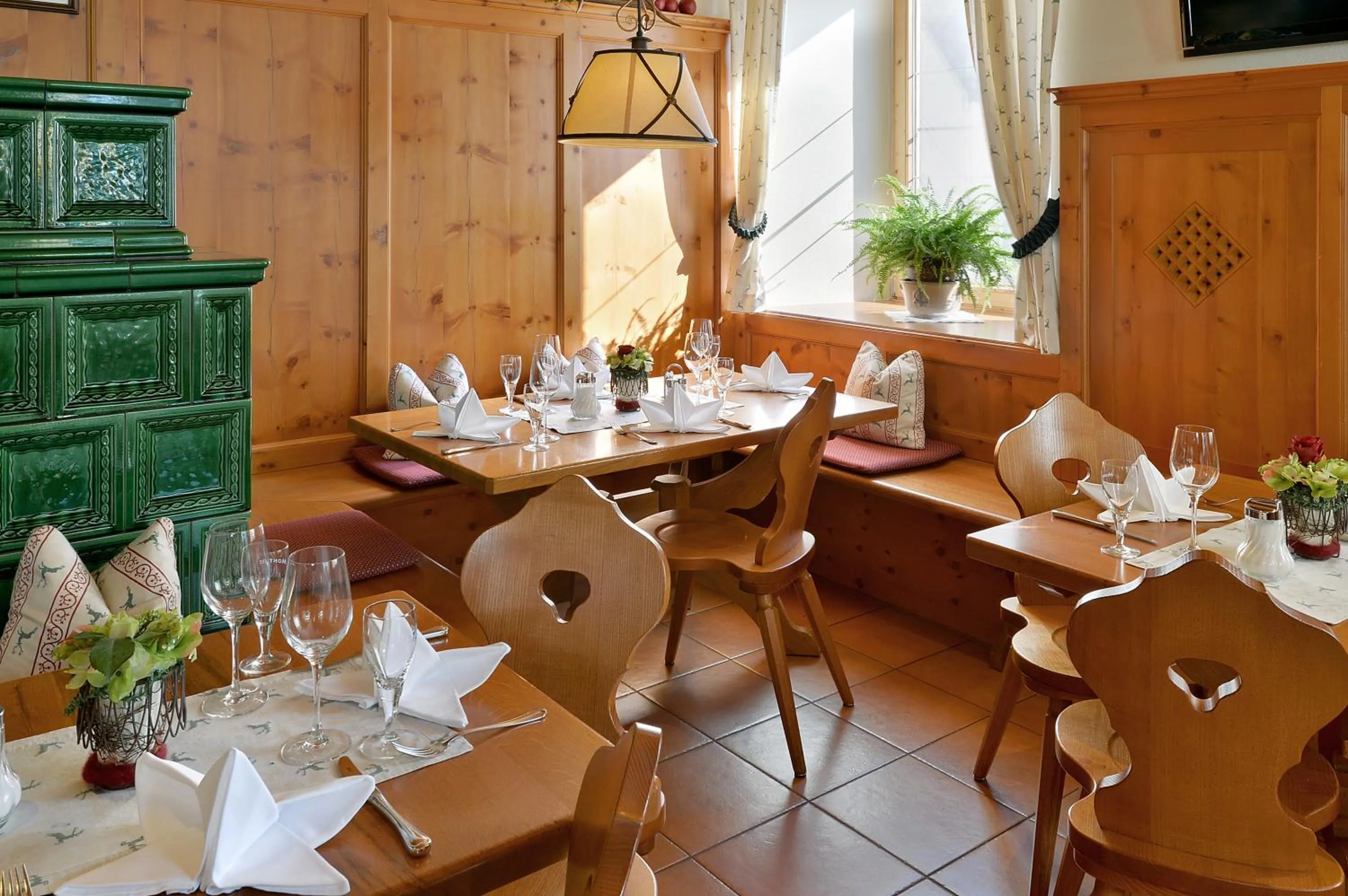 Restaurant/places to eat in Gasthof Hotel Post