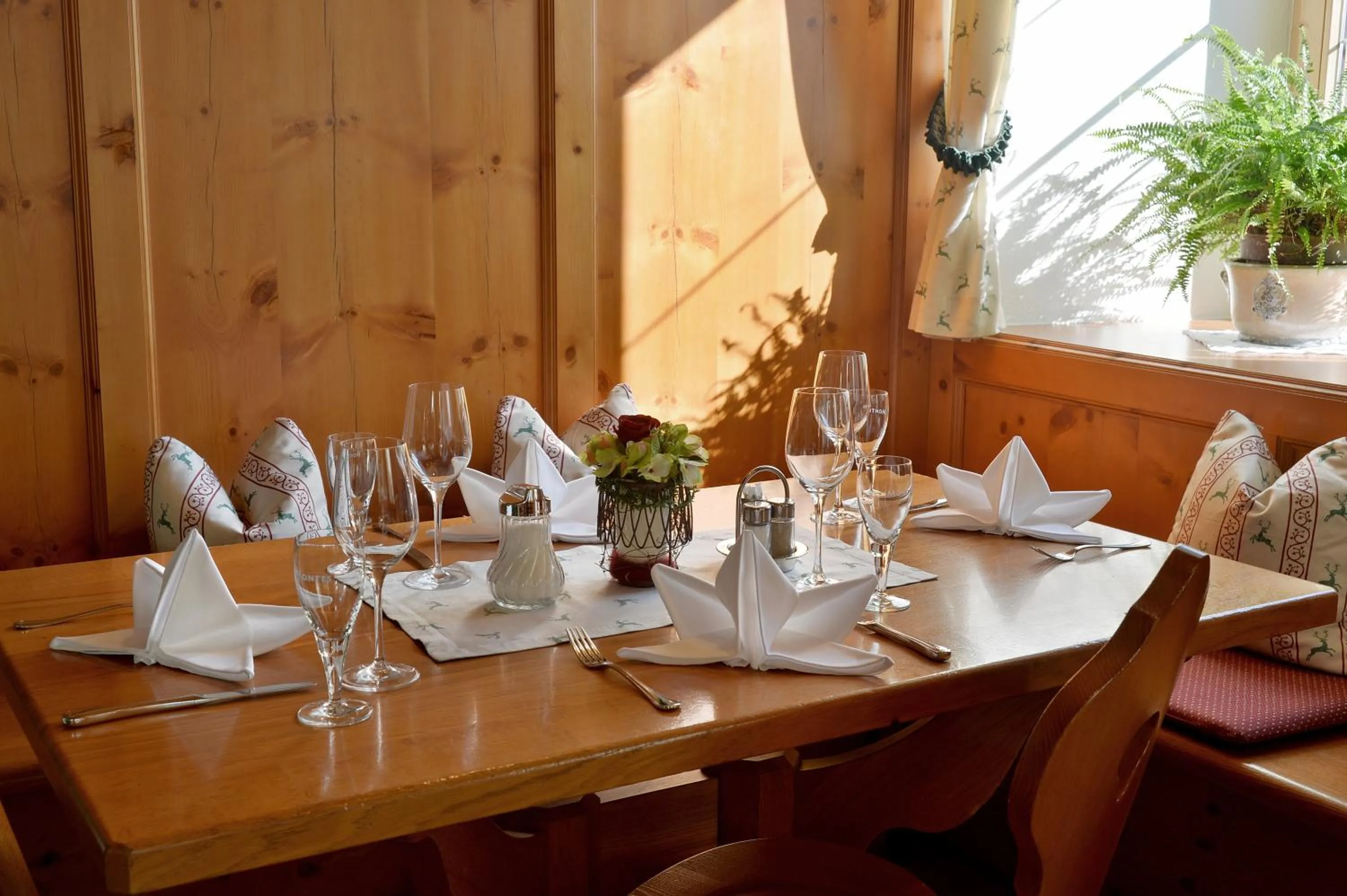 Restaurant/places to eat in Gasthof Hotel Post