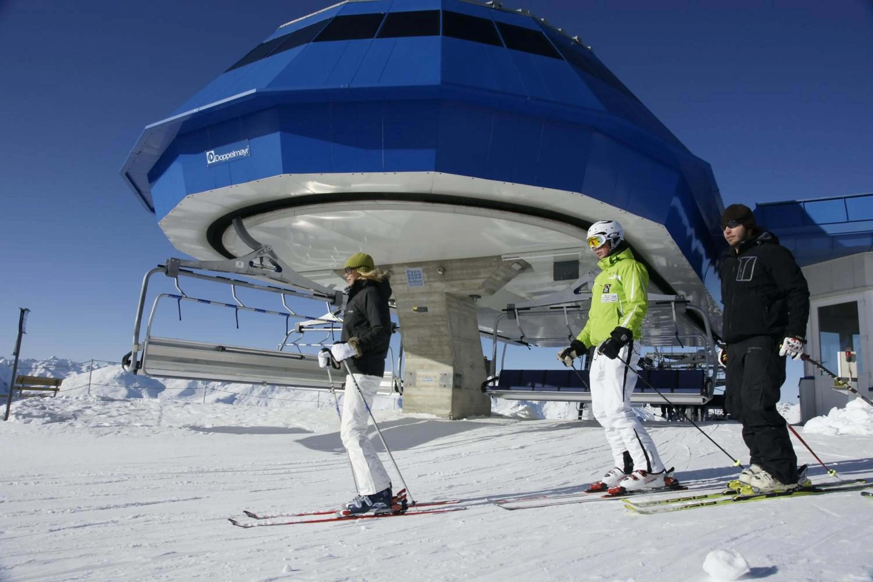 Skiing in Pension Tirol