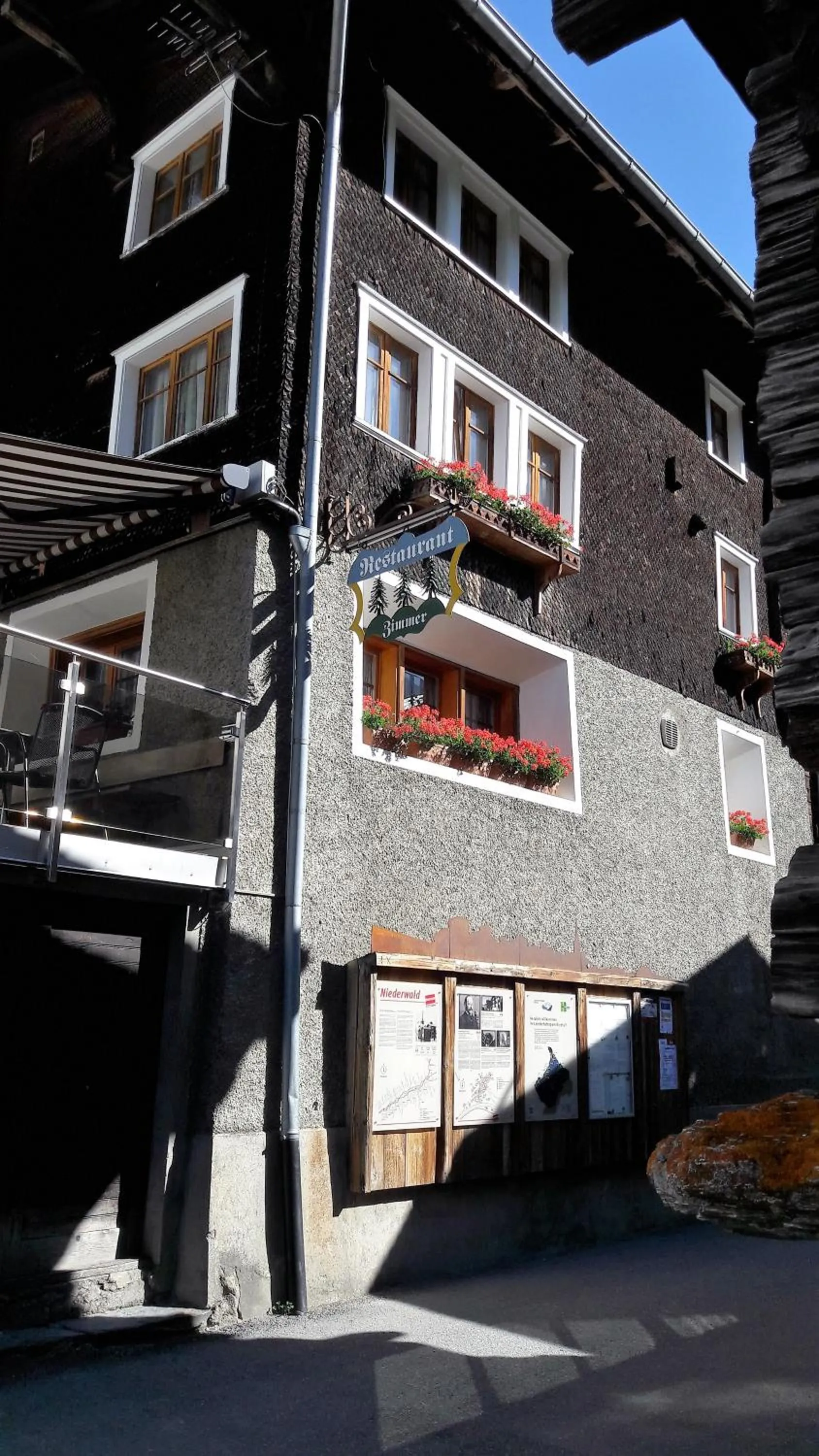 Facade/entrance in Hotel-Restaurant Drei Tannen