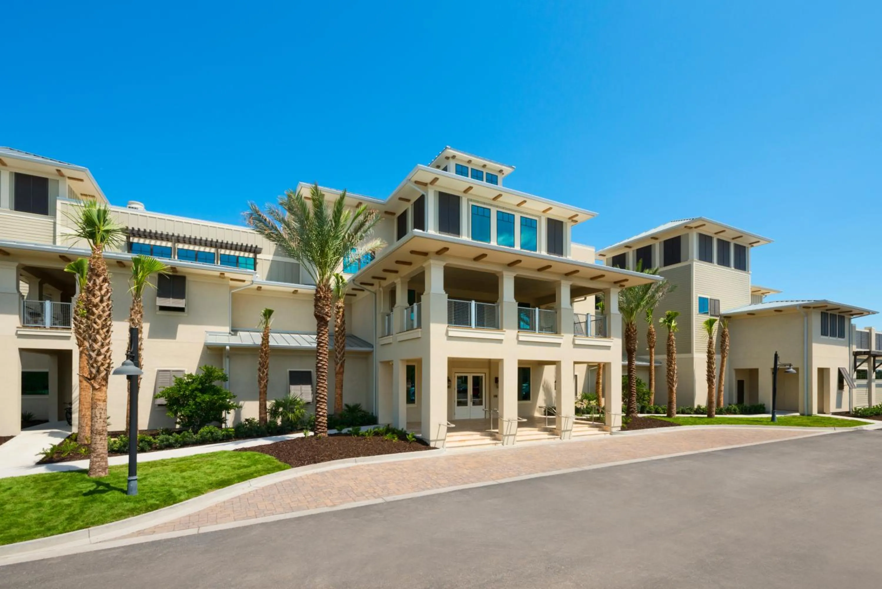 Facade/entrance in Jekyll Ocean Club Resort