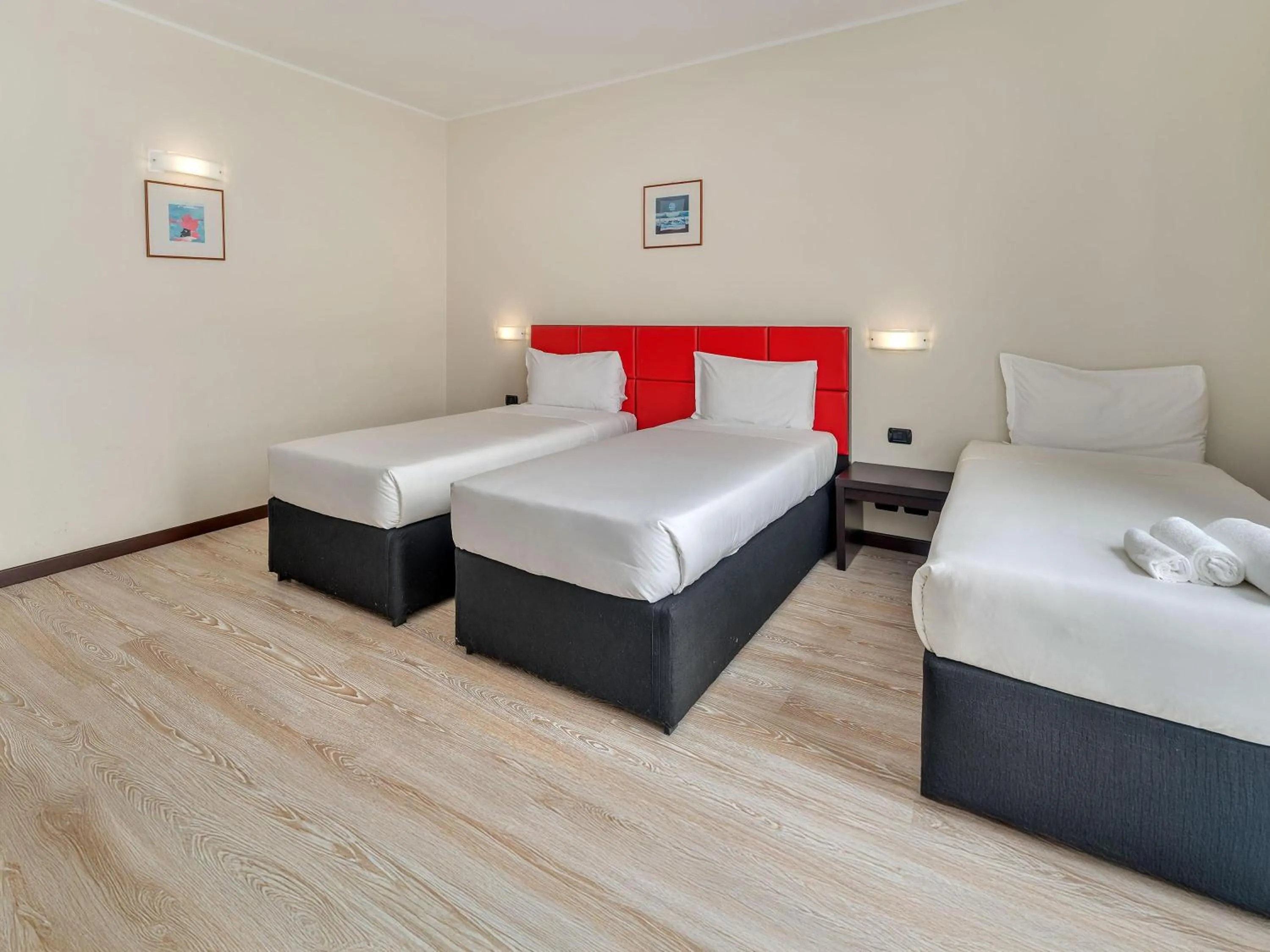 Photo of the whole room, Bed in B&B HOTEL Park Hotel Cassano