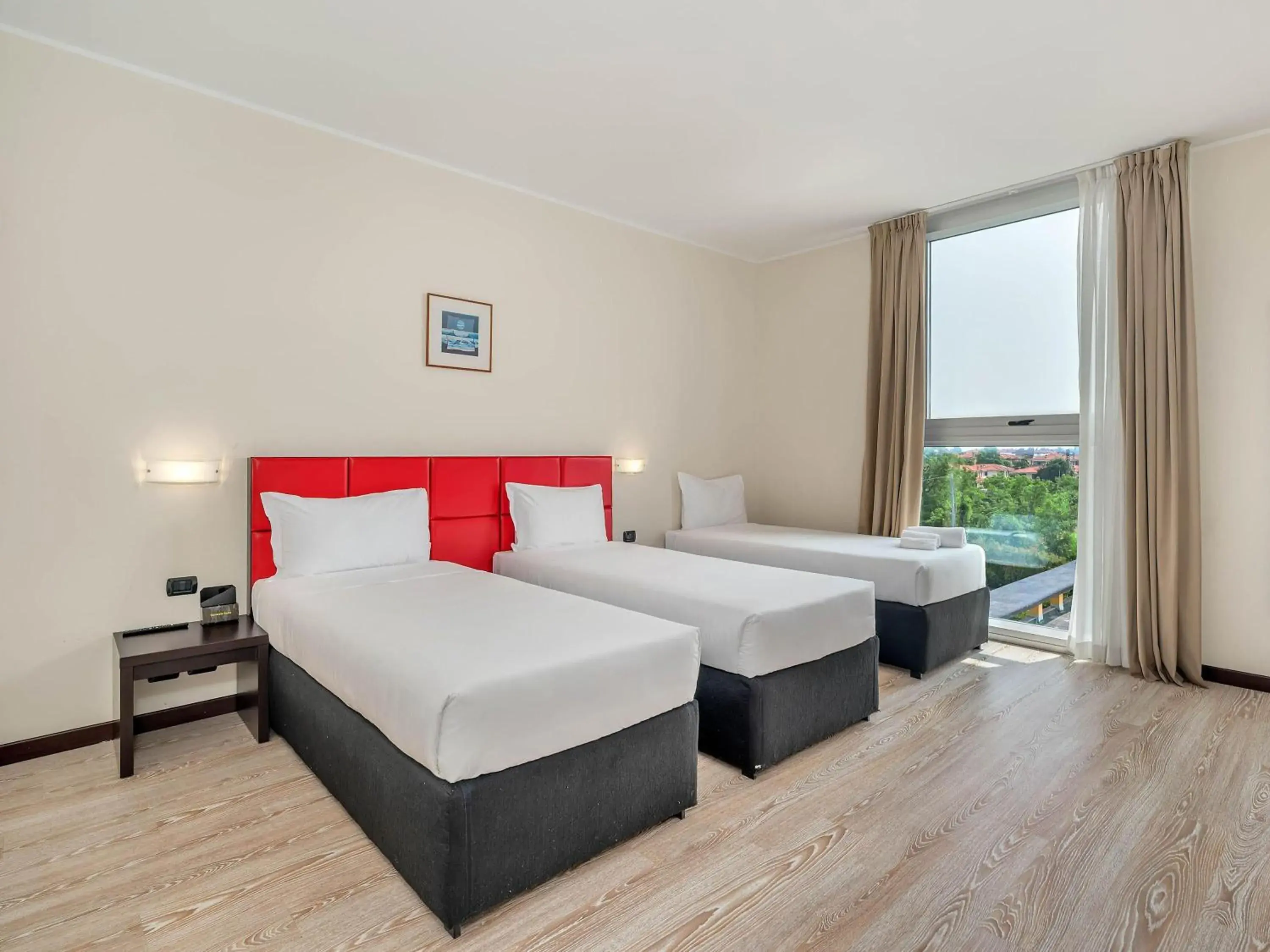 Superior Triple Room in B&B HOTEL Park Hotel Cassano Superior Triple Room in B&B HOTEL Park Hotel Cassano