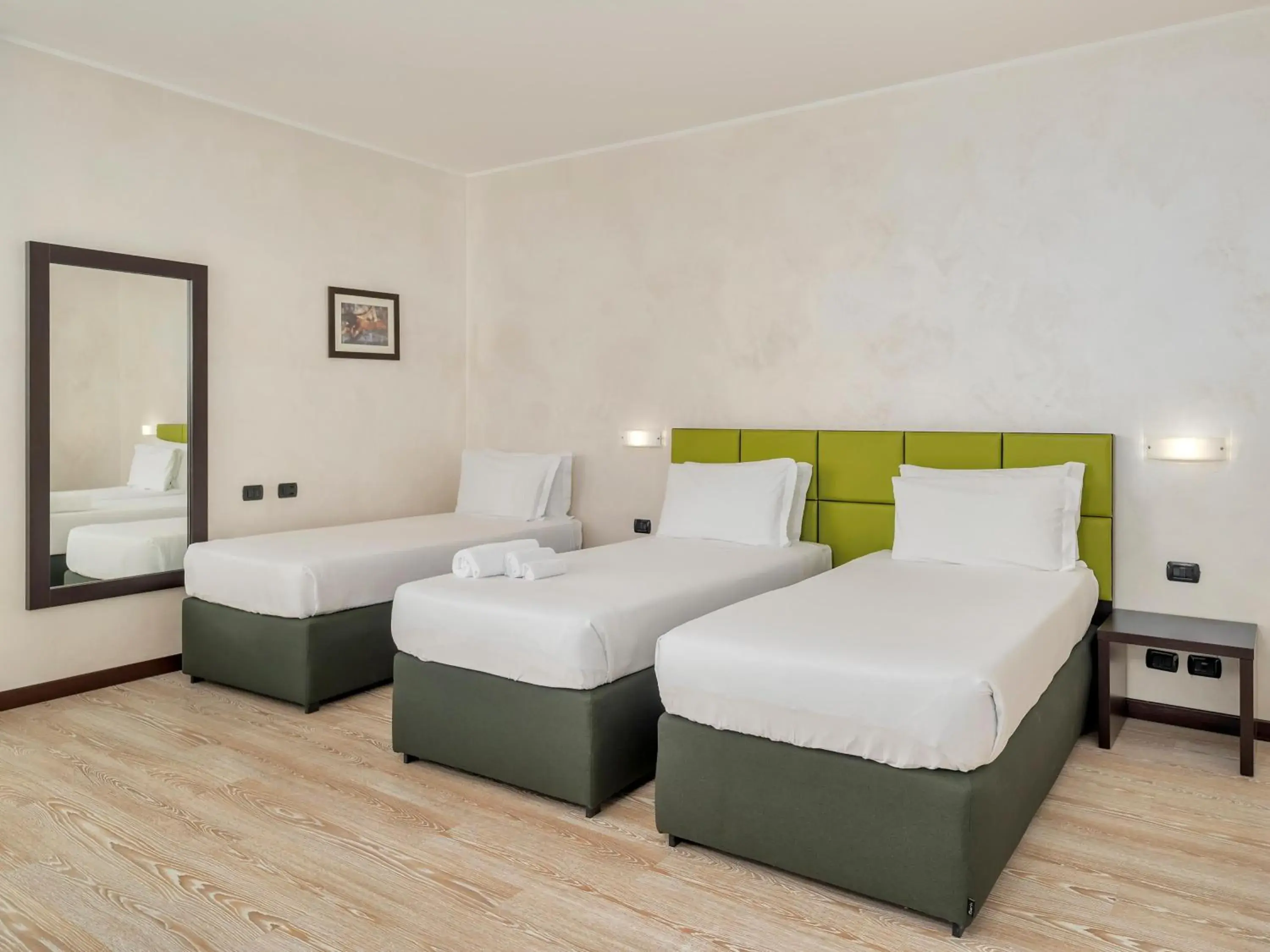 Superior Triple Room in B&B HOTEL Park Hotel Cassano Superior Triple Room in B&B HOTEL Park Hotel Cassano