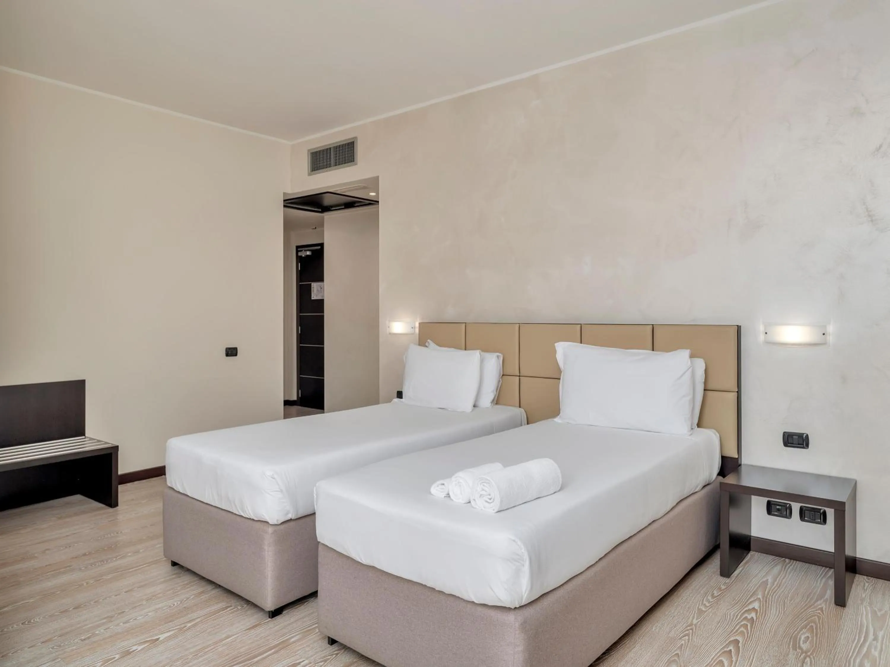 Superior Twin Room in B&B HOTEL Park Hotel Cassano