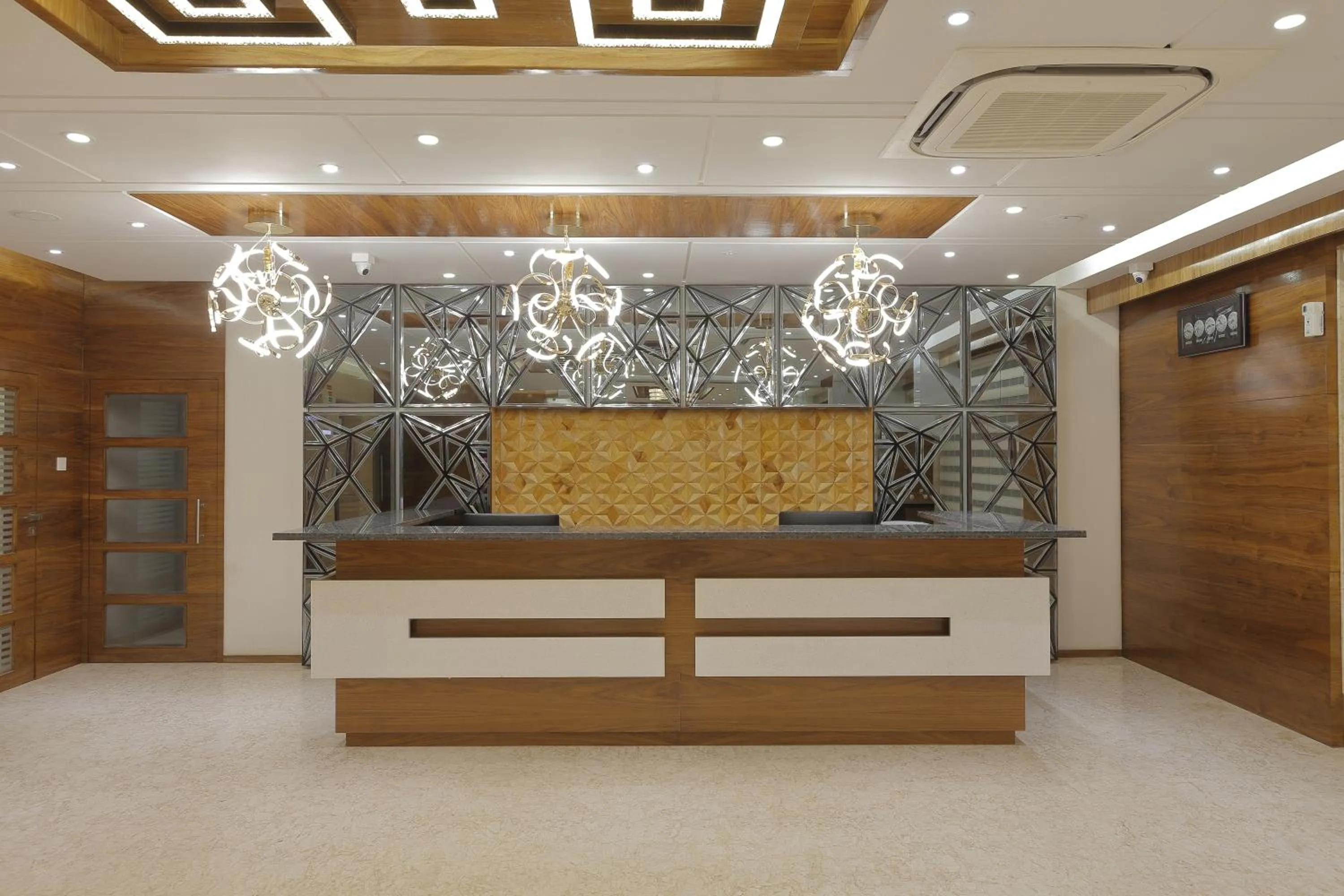 Lobby or reception, Lobby/Reception in Hotel Silver Heights