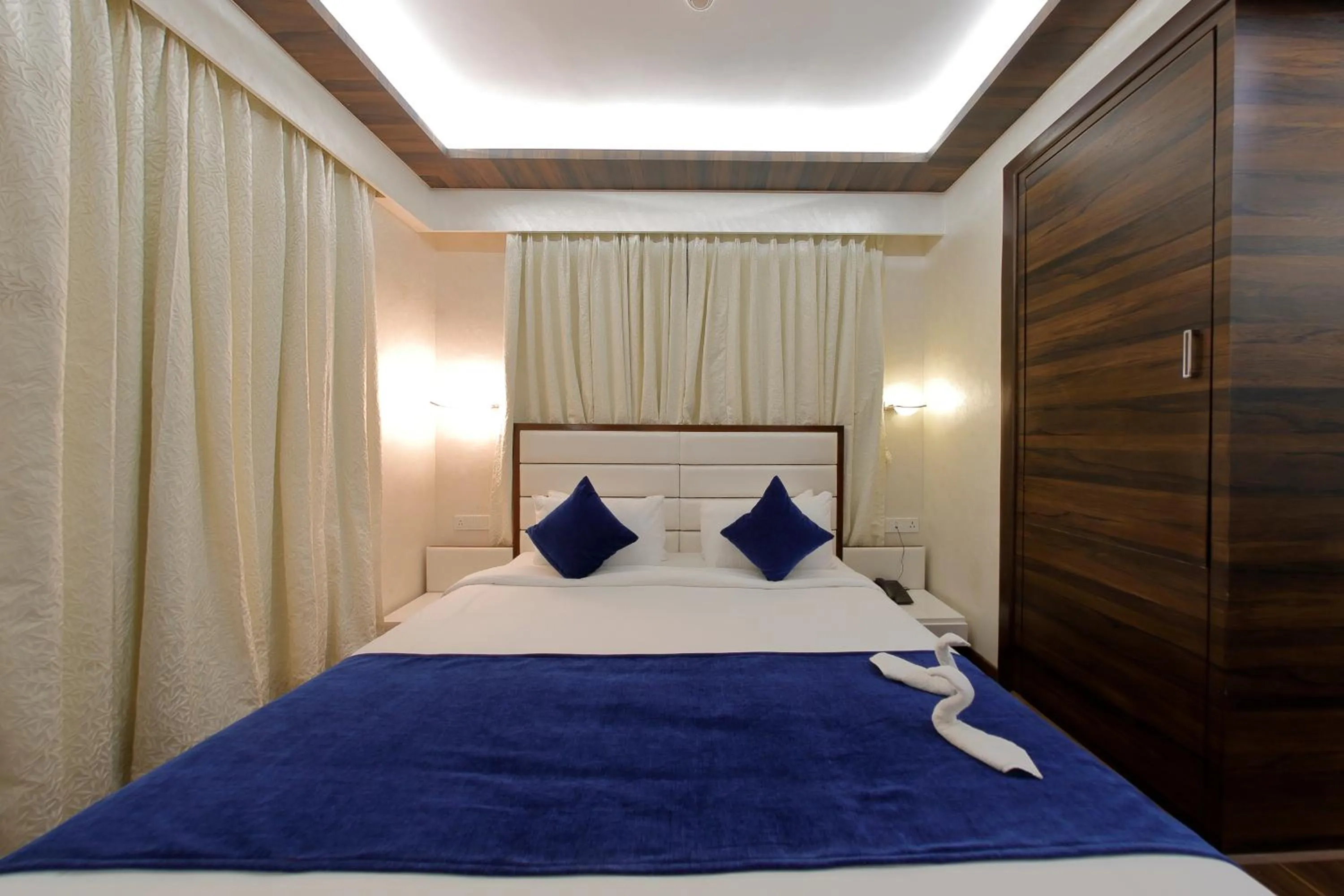 Photo of the whole room in Hotel Silver Heights