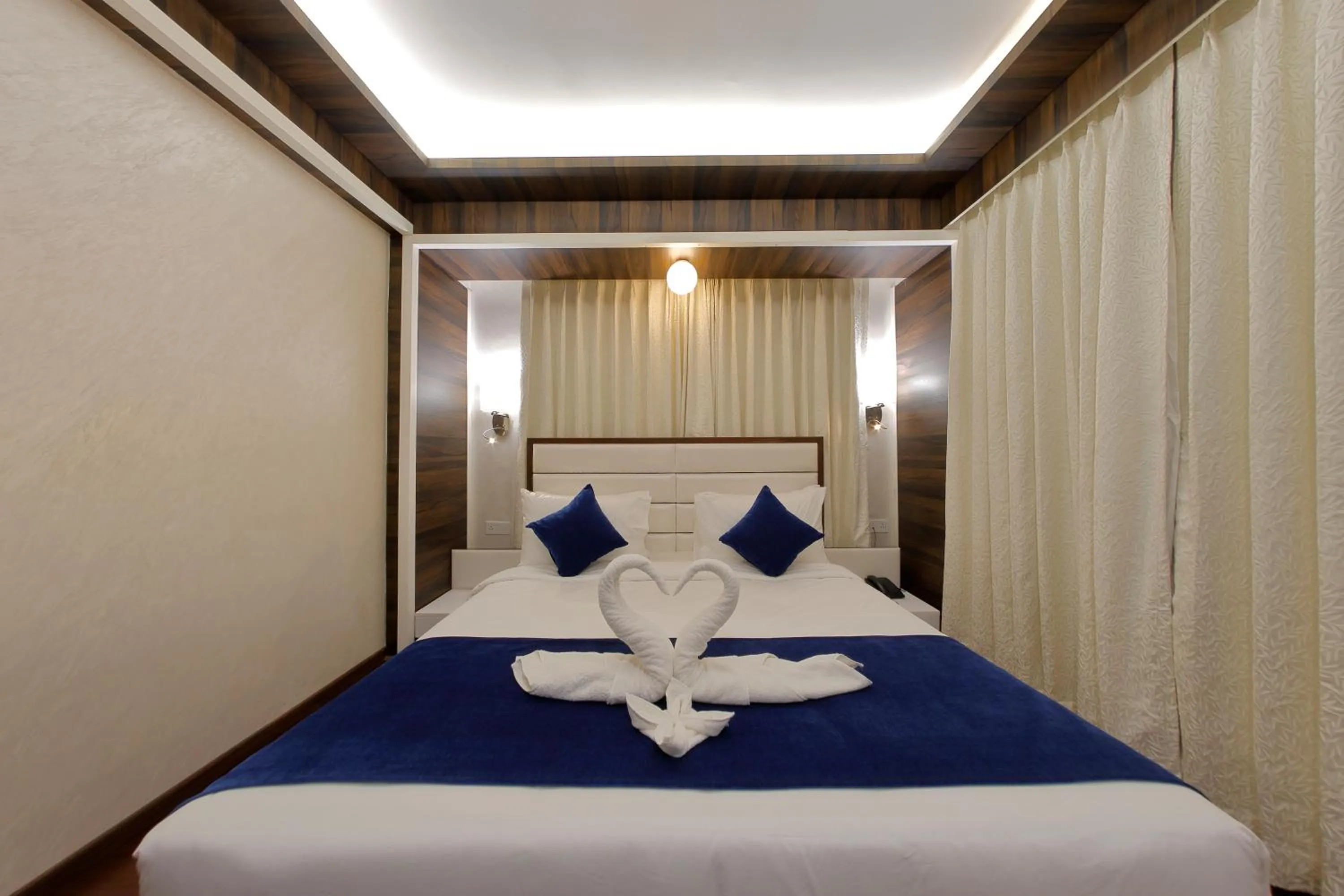 Photo of the whole room in Hotel Silver Heights