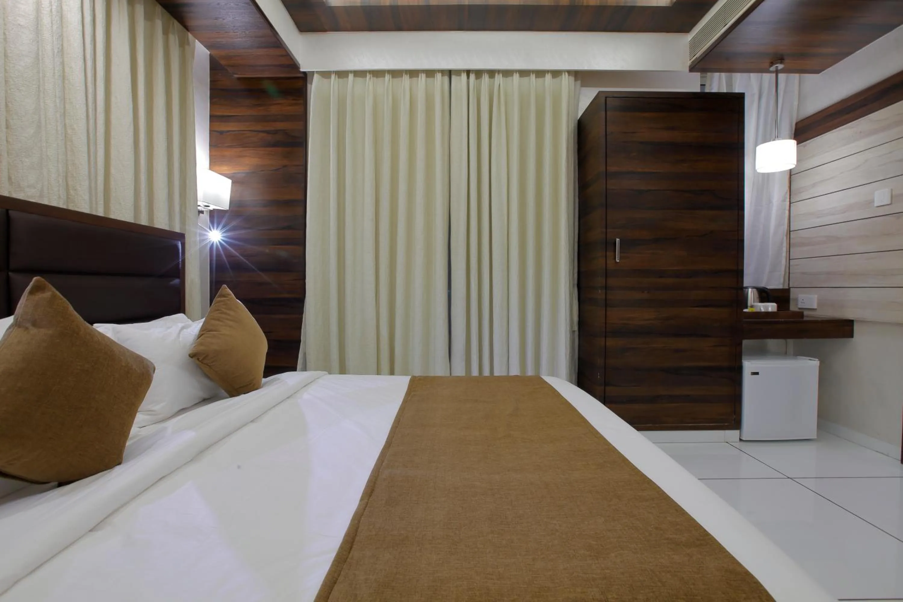 Photo of the whole room in Hotel Silver Heights