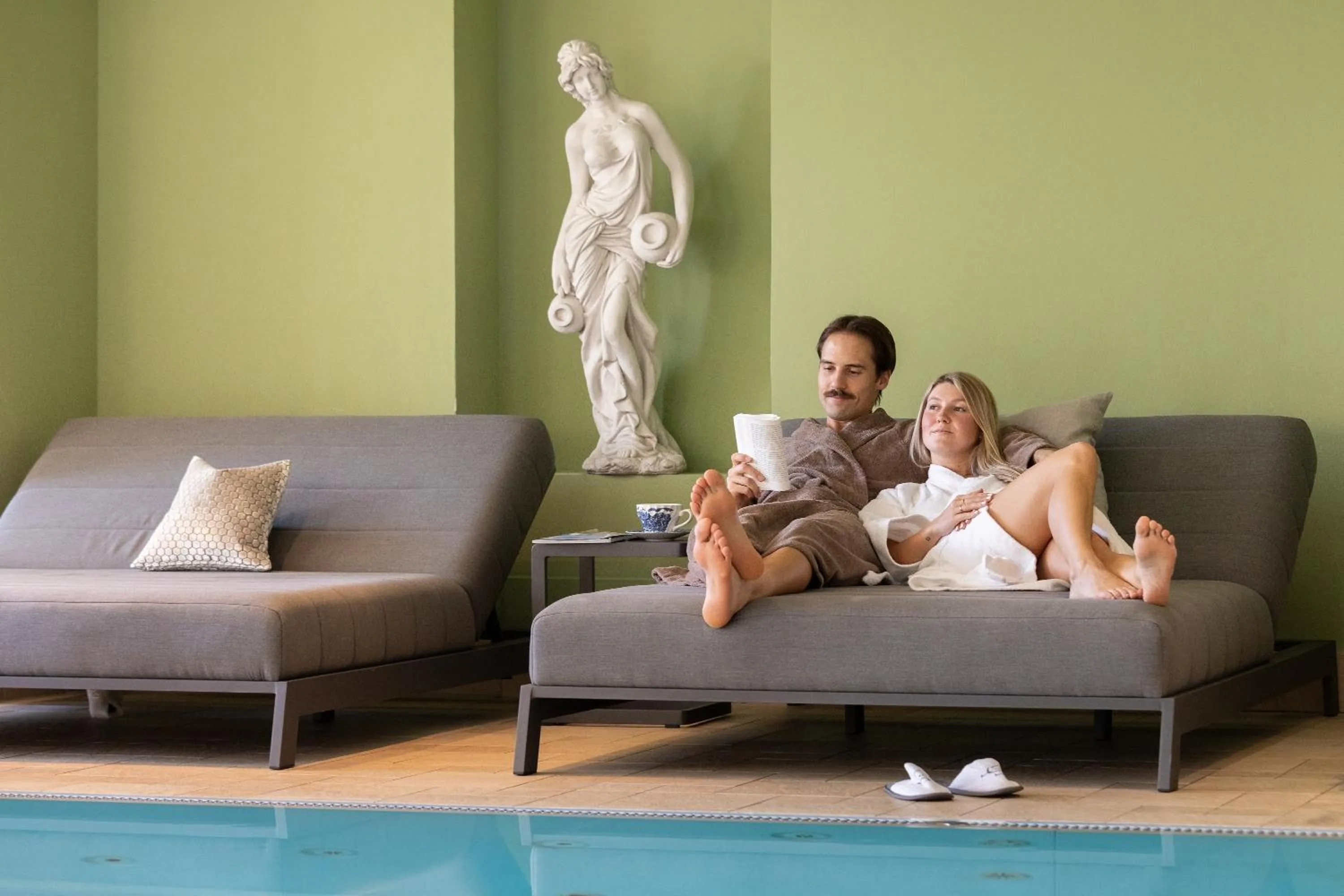 Swimming pool in Das Schlössl