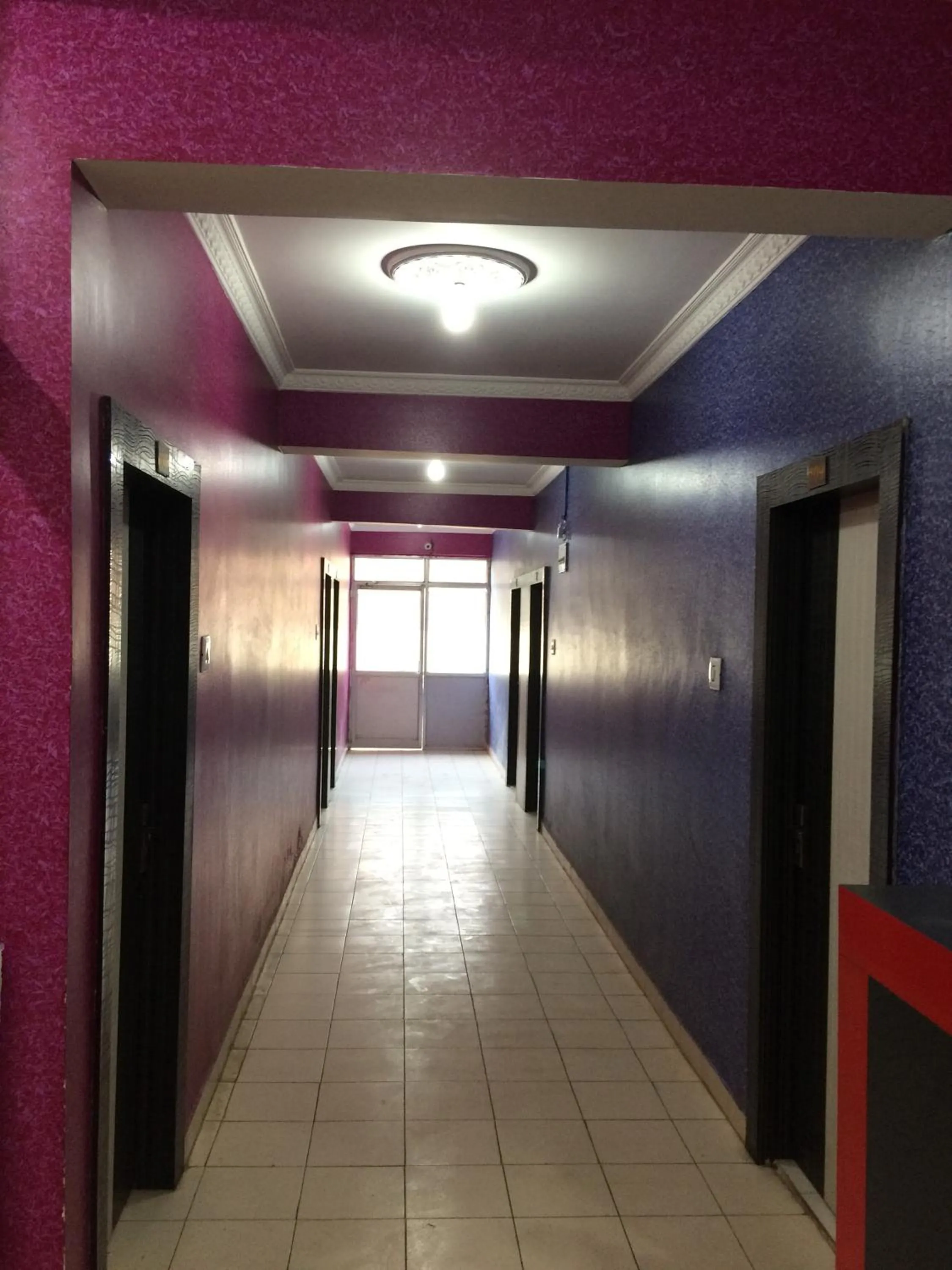 Property building in Hotel Arham Inn
