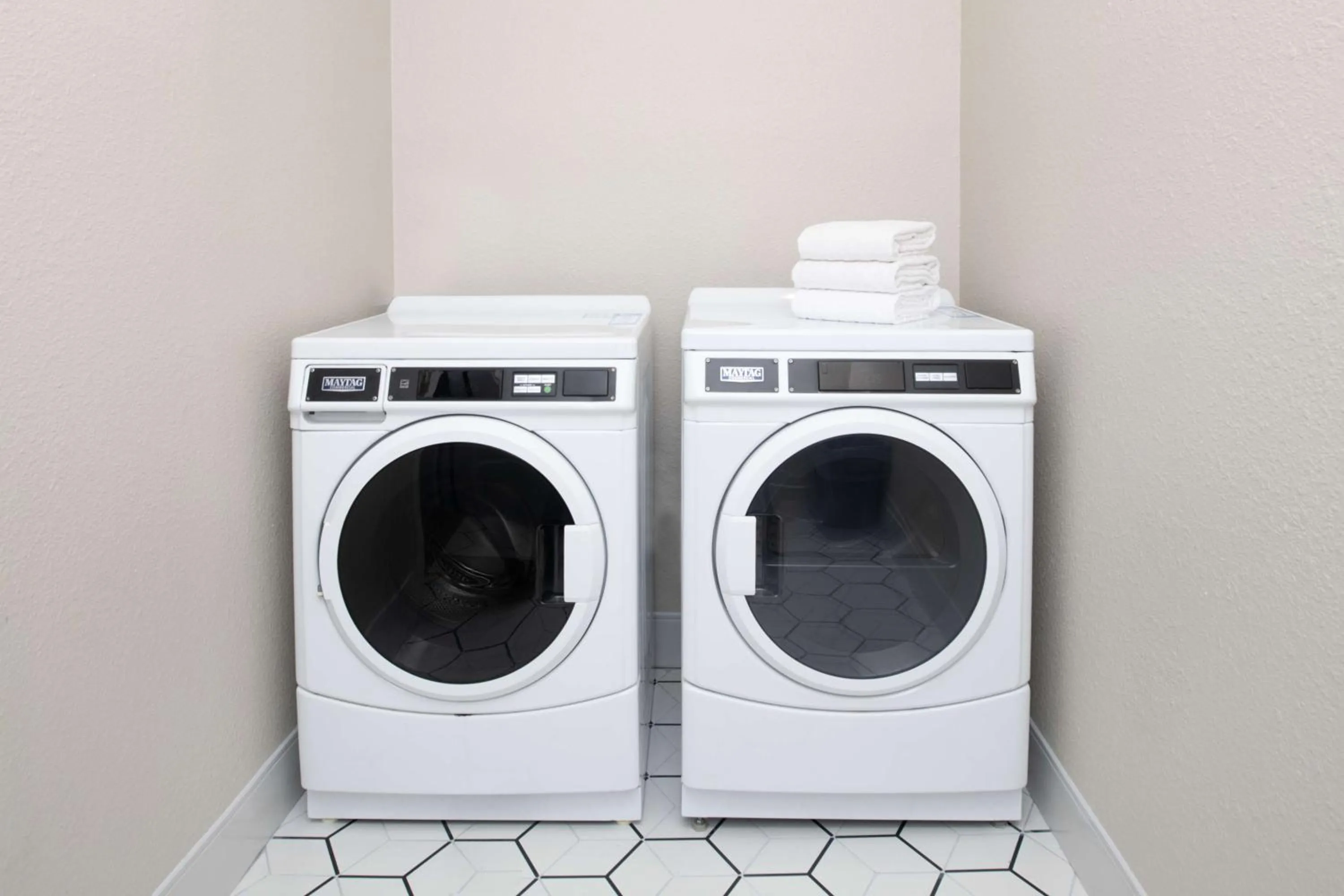 laundry in Best Western Plus All Suites Inn