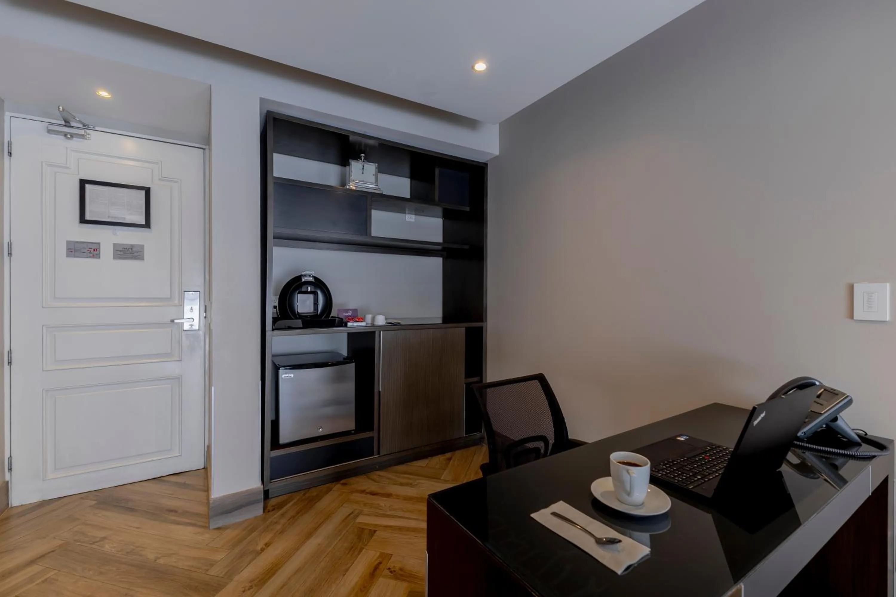 TV and multimedia in Isaaya Hotel Boutique by WTC