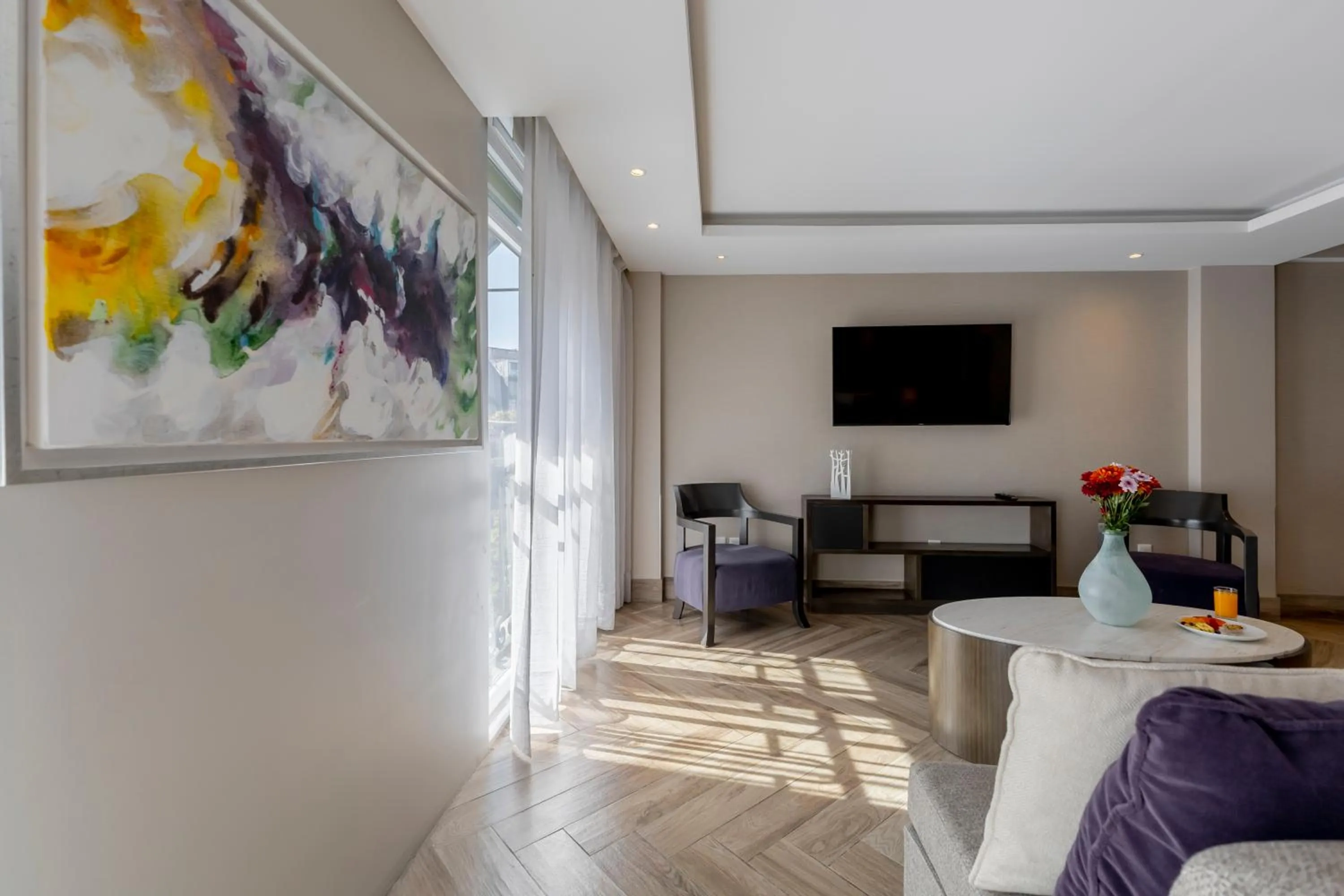 TV and multimedia in Isaaya Hotel Boutique by WTC