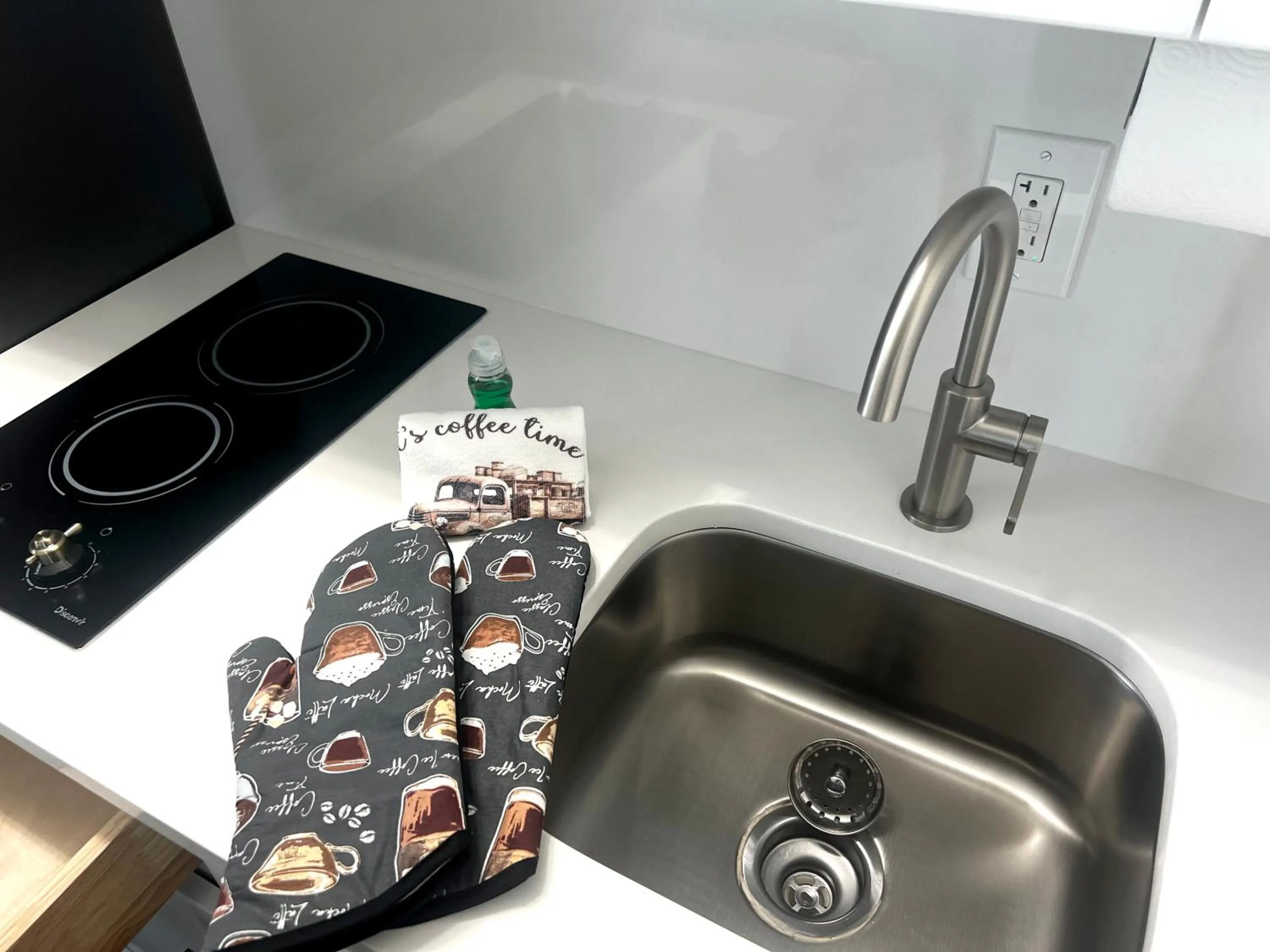 stove in Lani Kai Island Resort