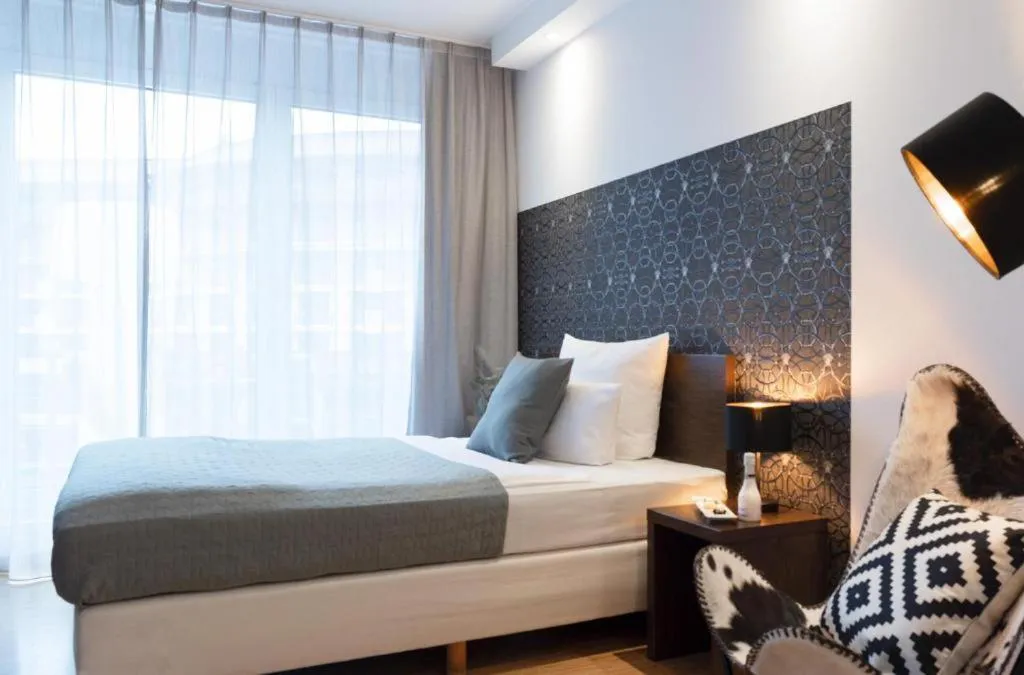 Bed in Paragon Apartments