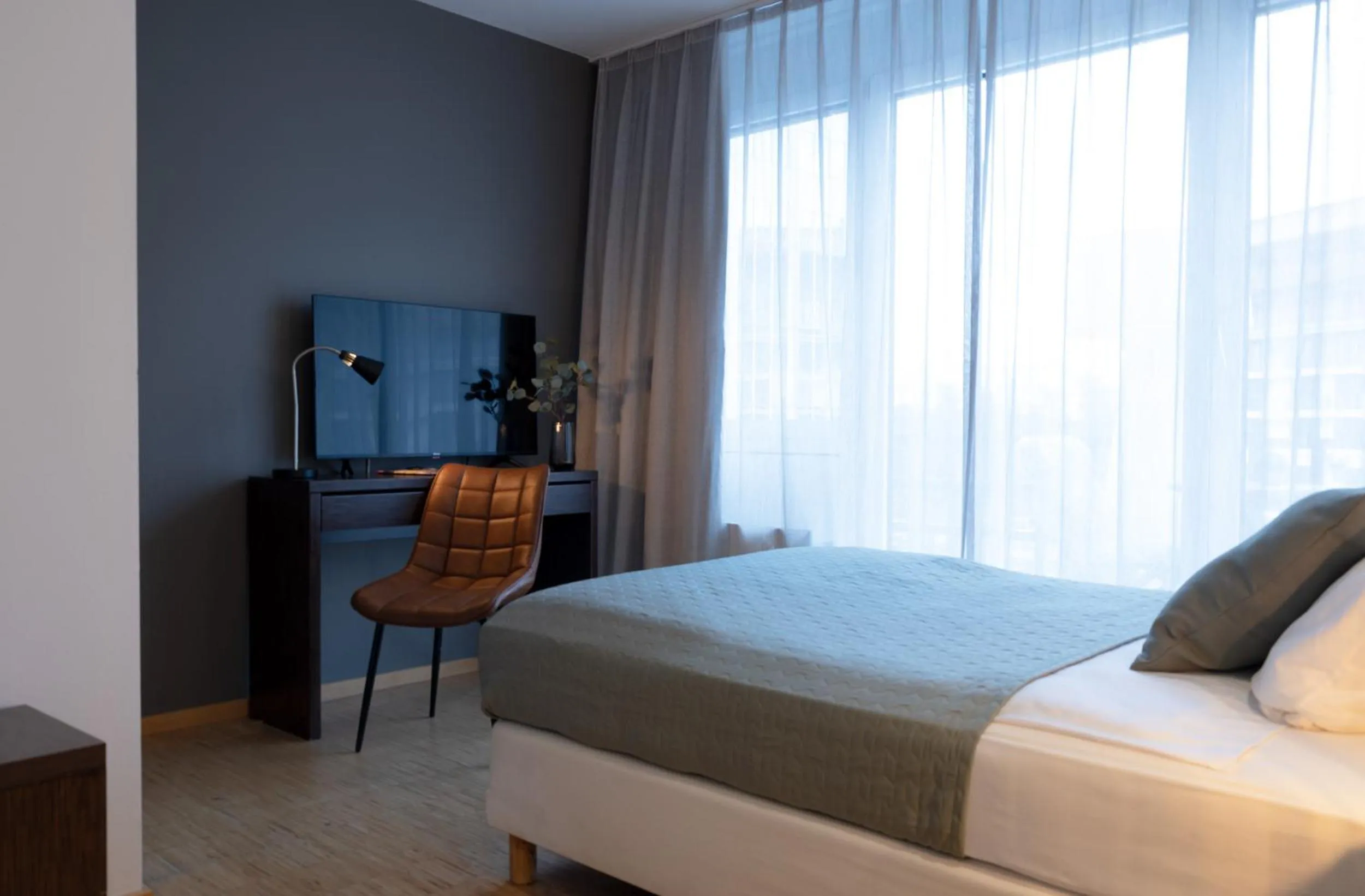 Bed in Paragon Apartments