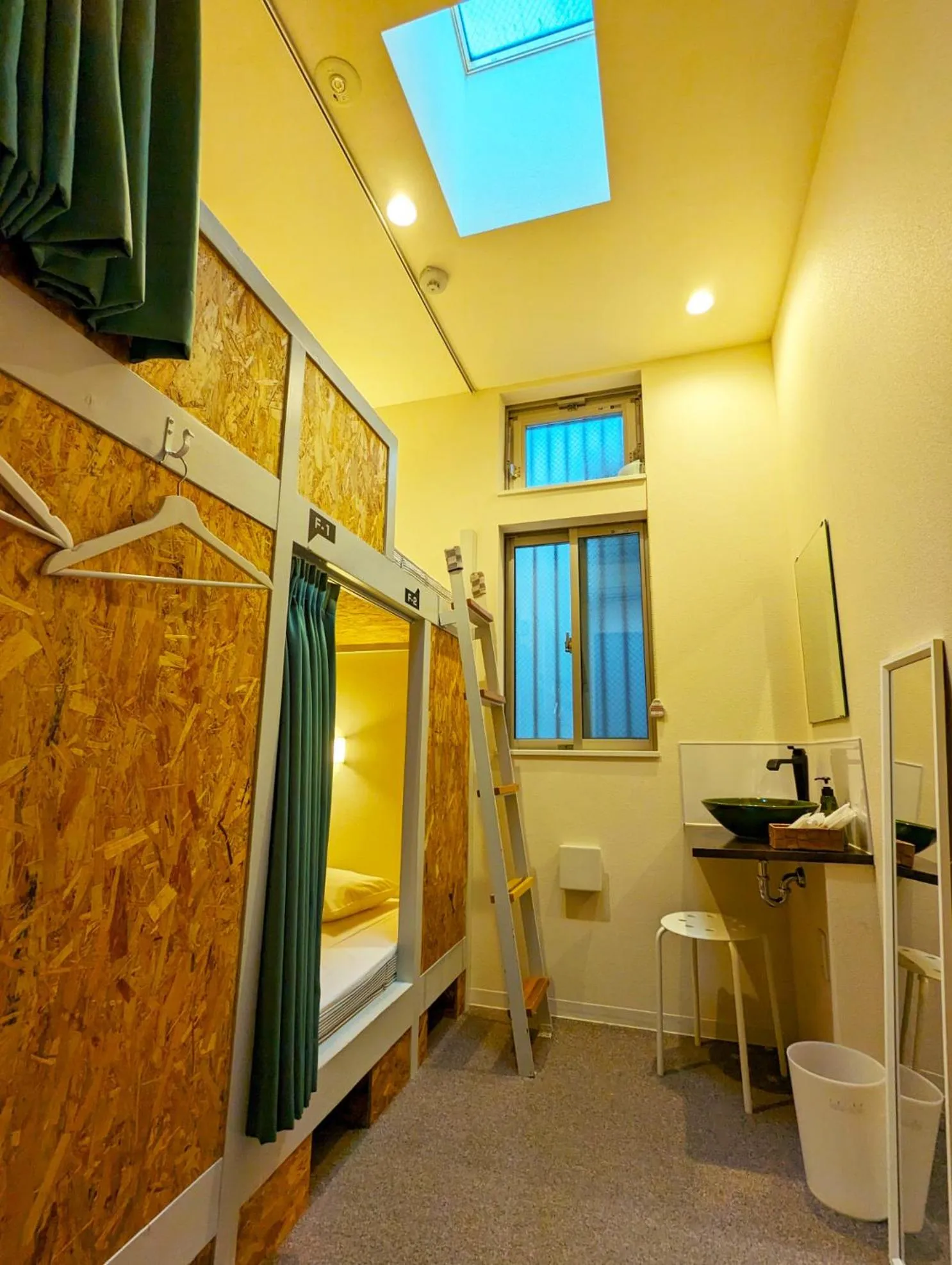 Bed in KIZUNA HOTEL Gojo Kiyomizu-dera Kamogawa