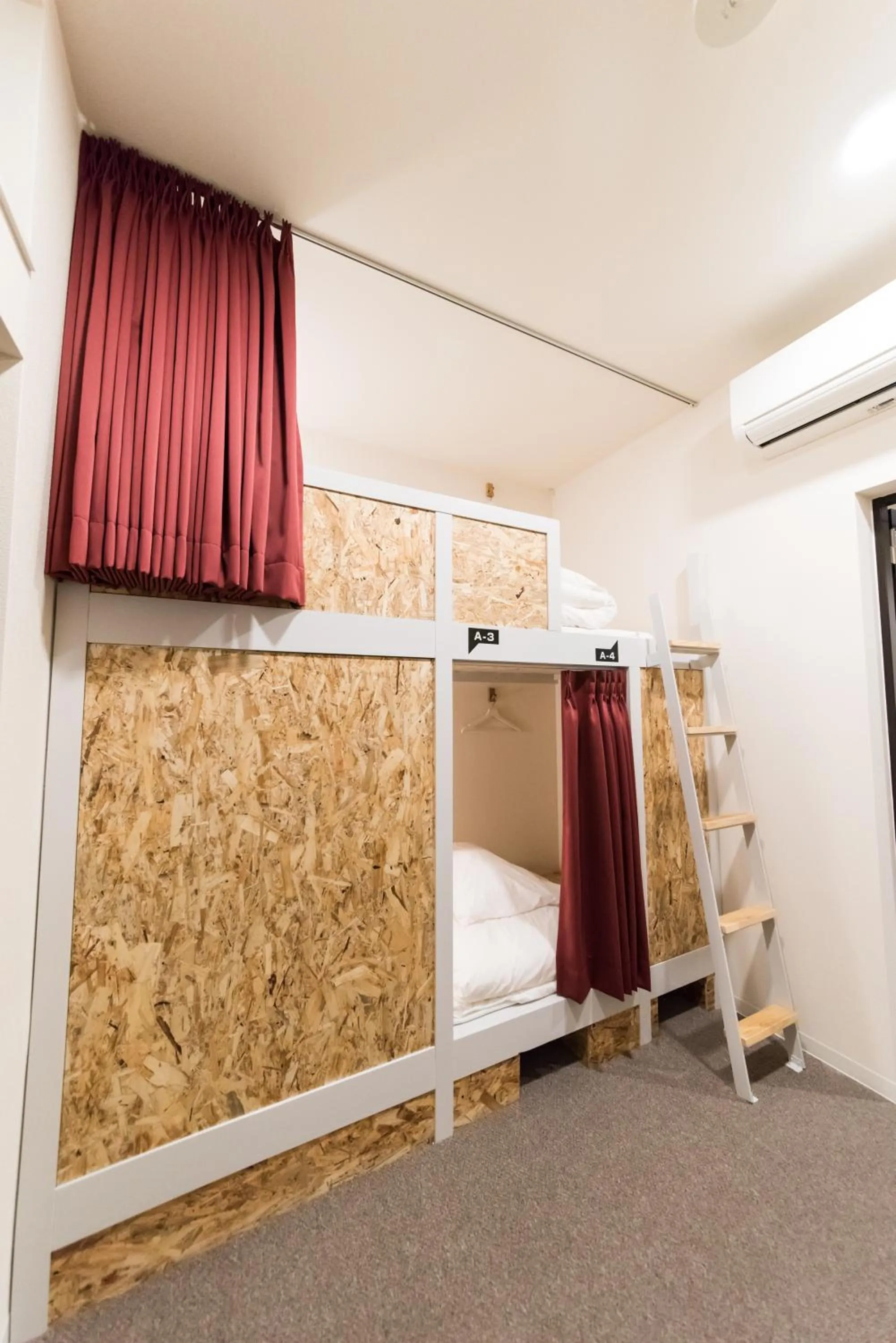 Bed in KIZUNA HOTEL Gojo Kiyomizu-dera Kamogawa