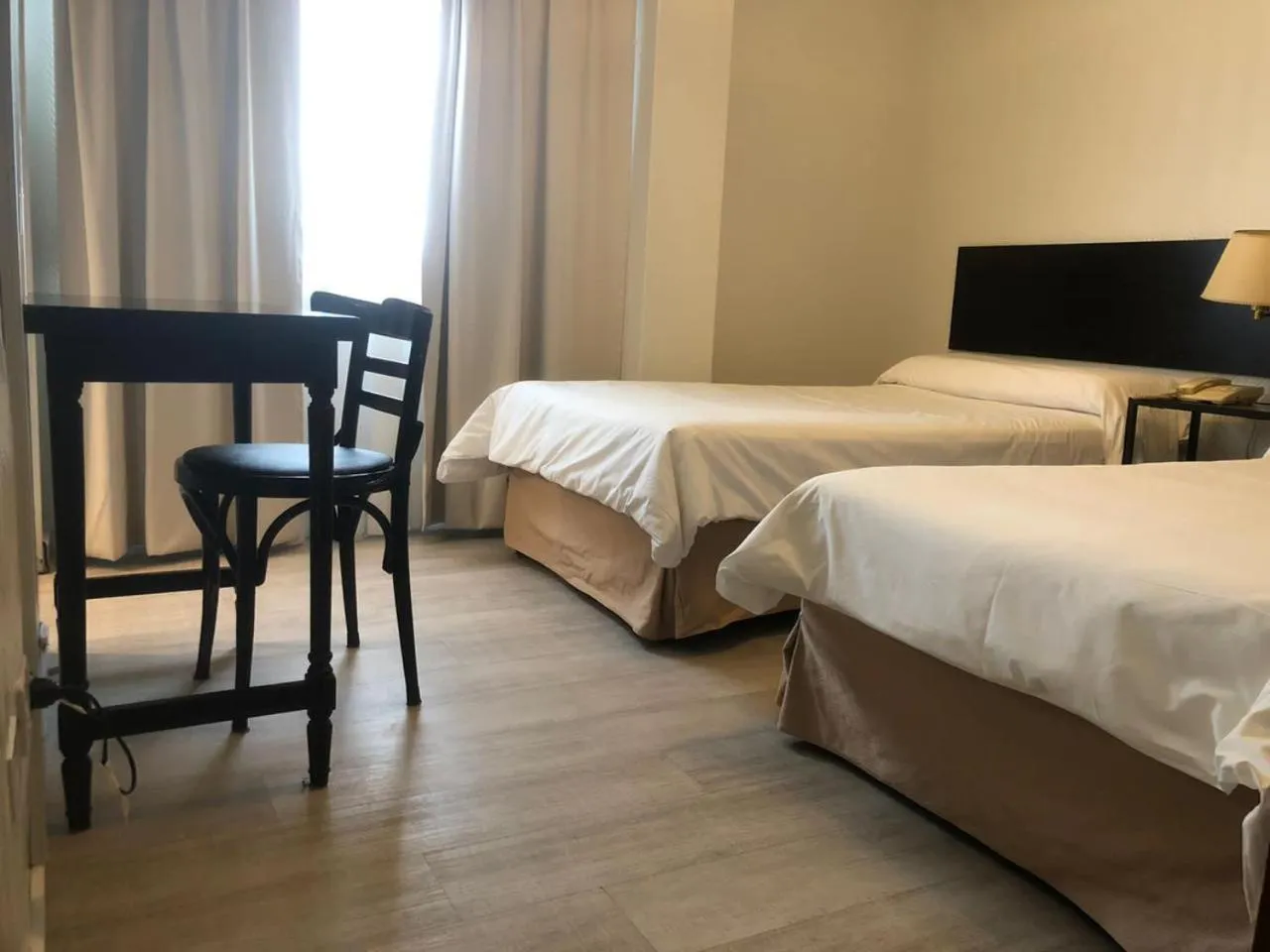 Bed in Hotel La Perla