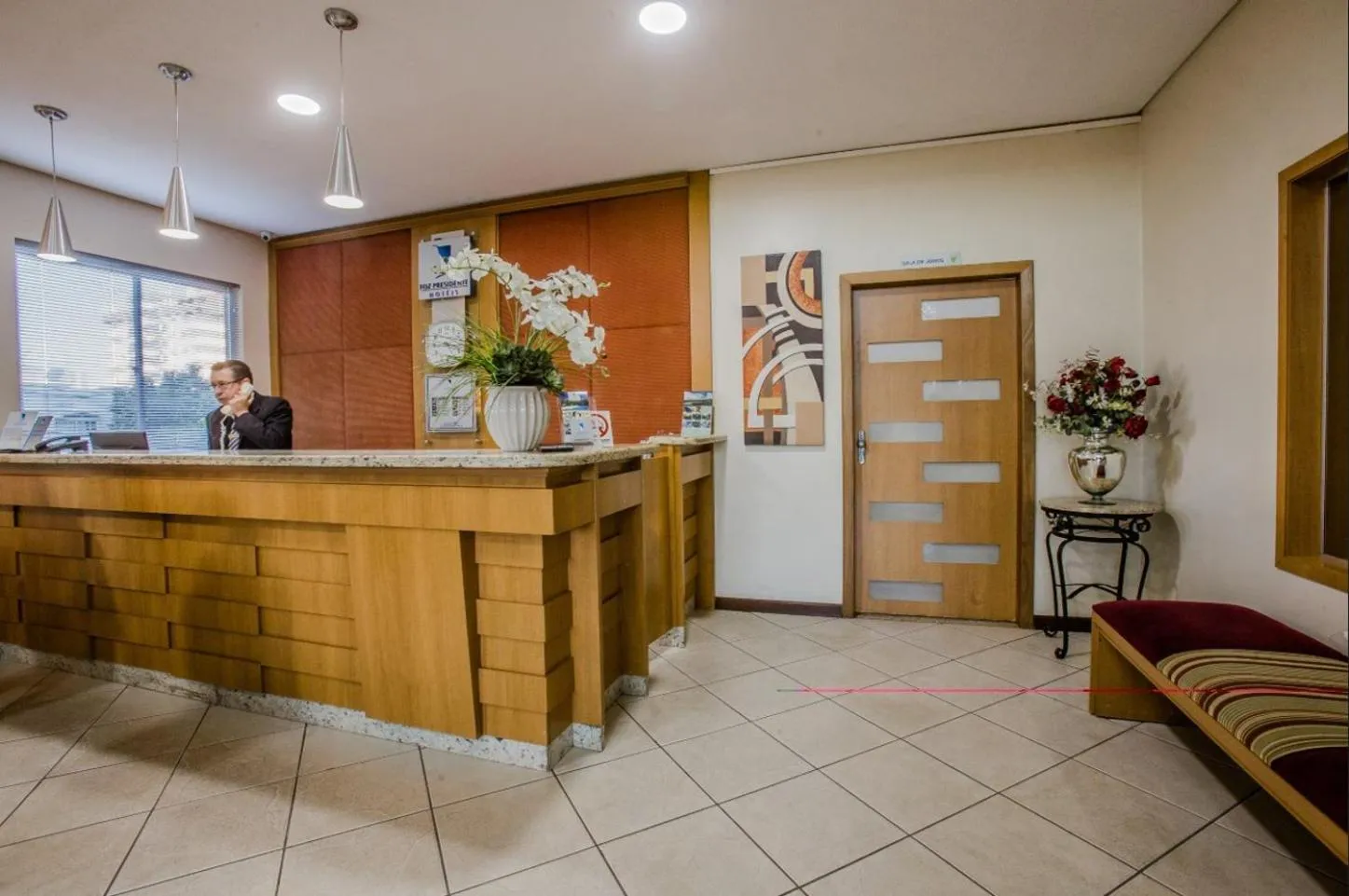 Living room in Foz Presidente Economic Hotel