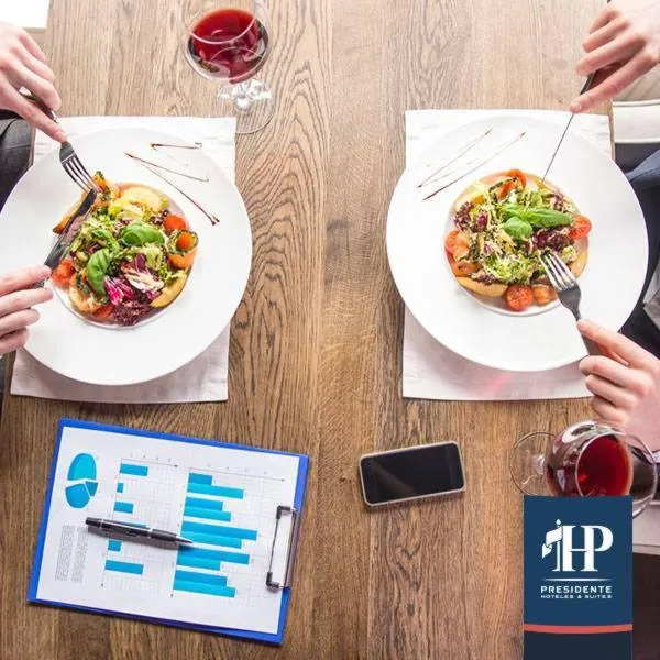 Restaurant/places to eat in Hotel Presidente