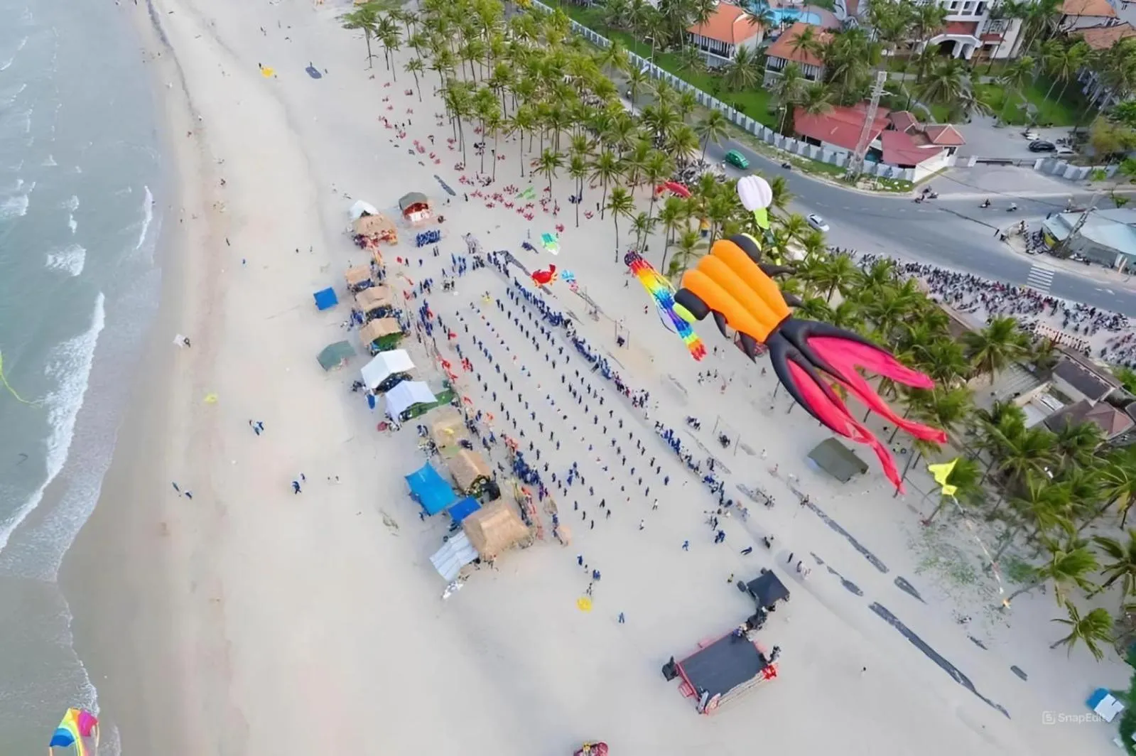Beach in Ally Beach Boutique Hotel Hoian
