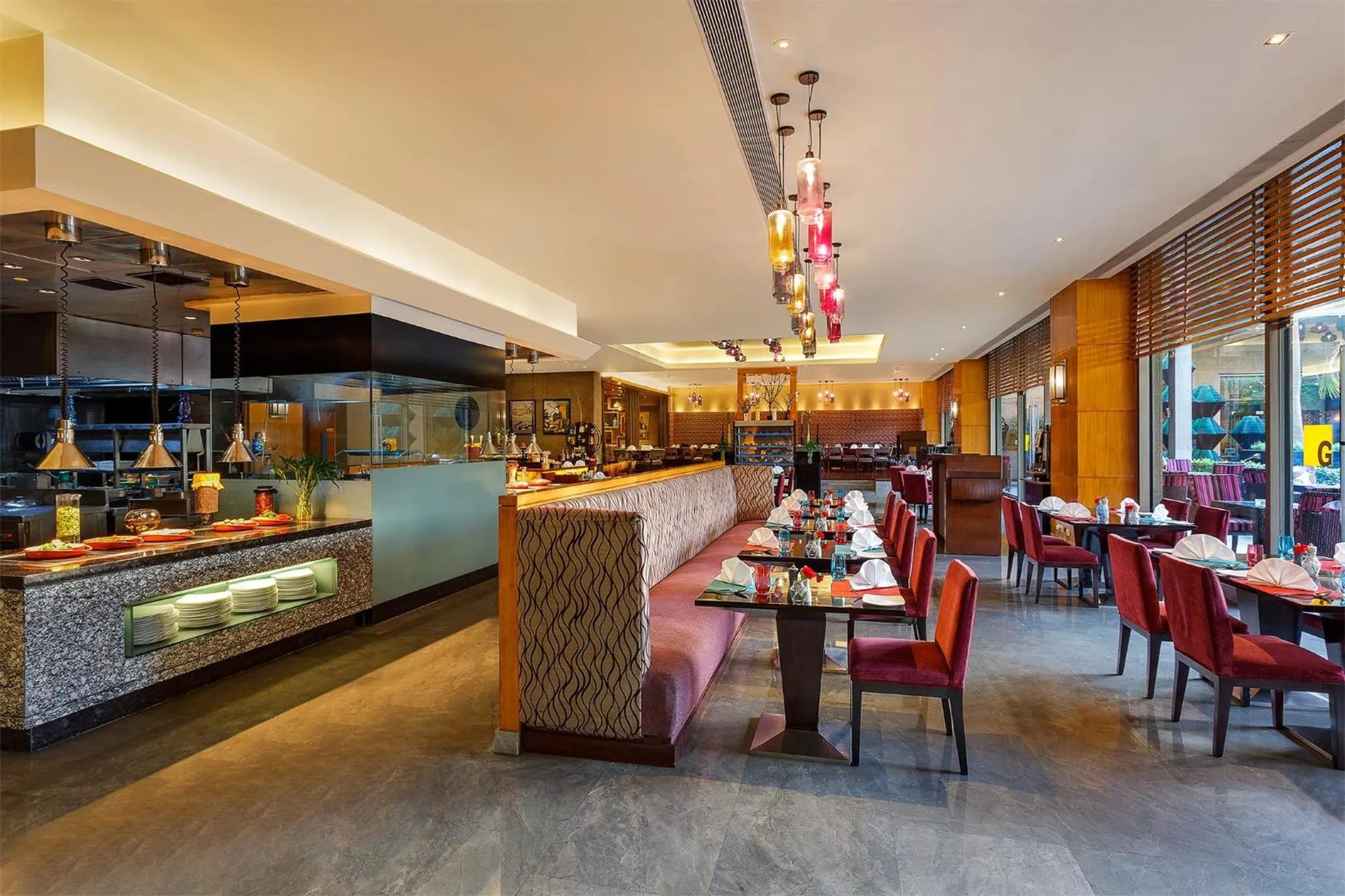Restaurant/places to eat in Crowne Plaza Today Gurugram by IHG