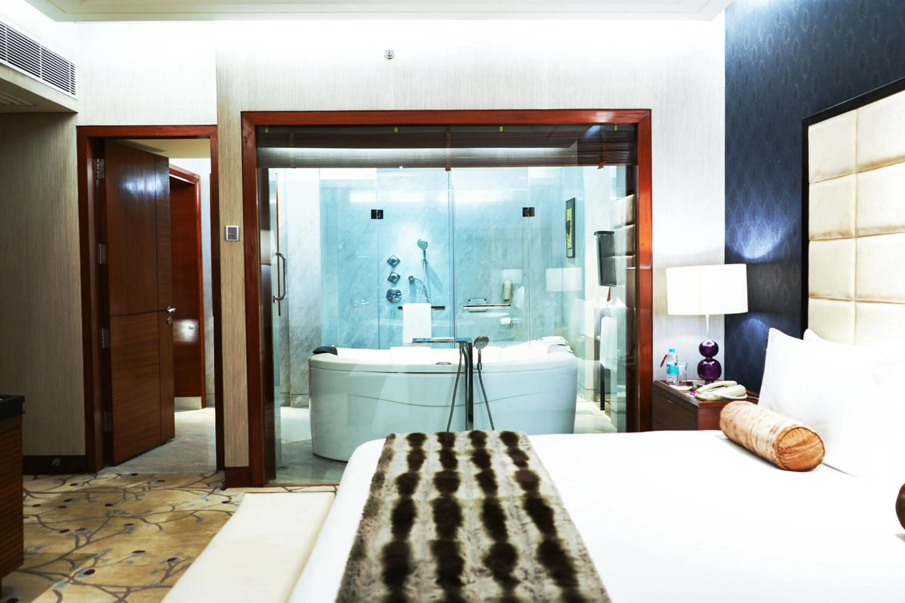 Photo of the whole room in Crowne Plaza Today Gurugram by IHG