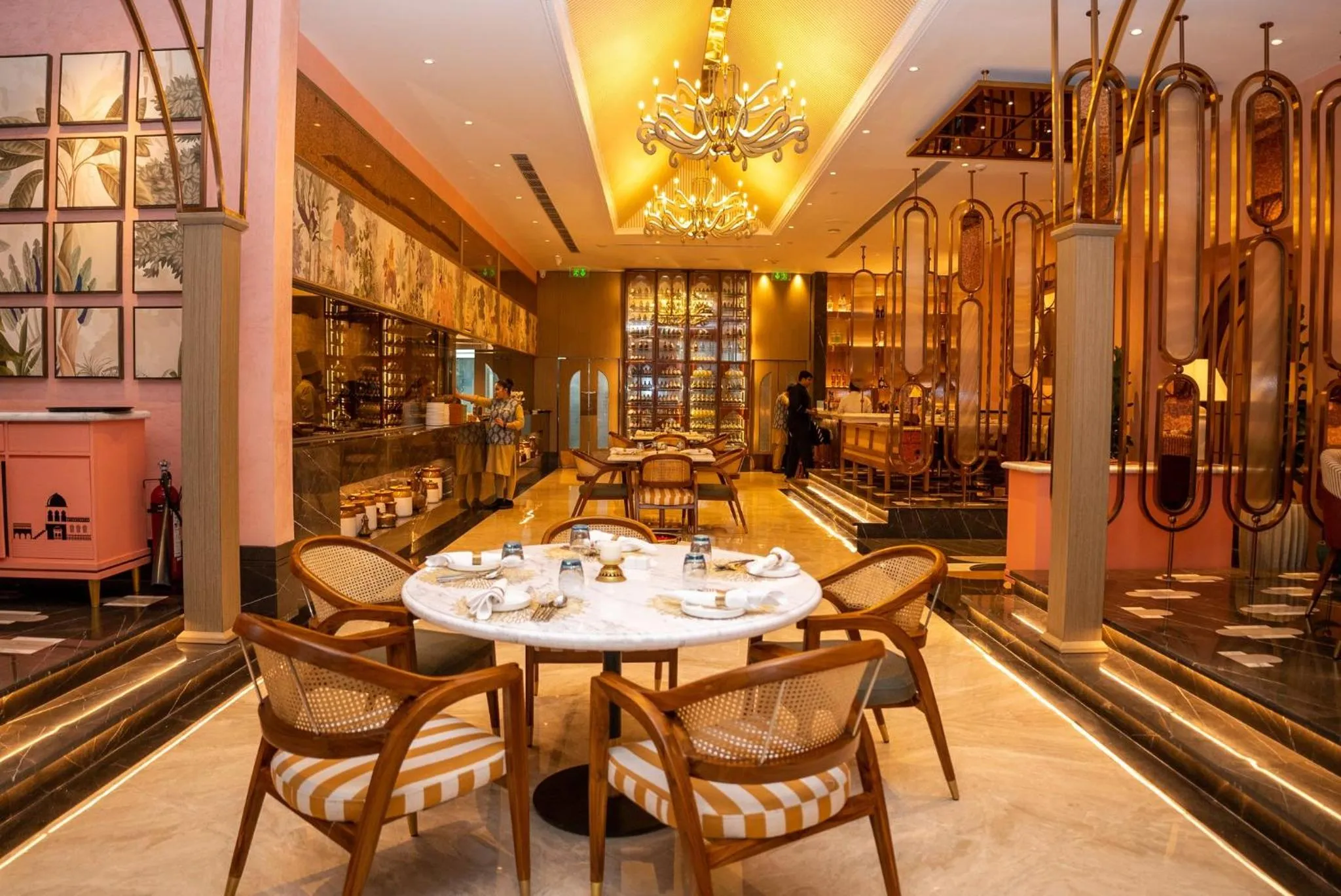 Restaurant/places to eat in Crowne Plaza Today Gurugram by IHG