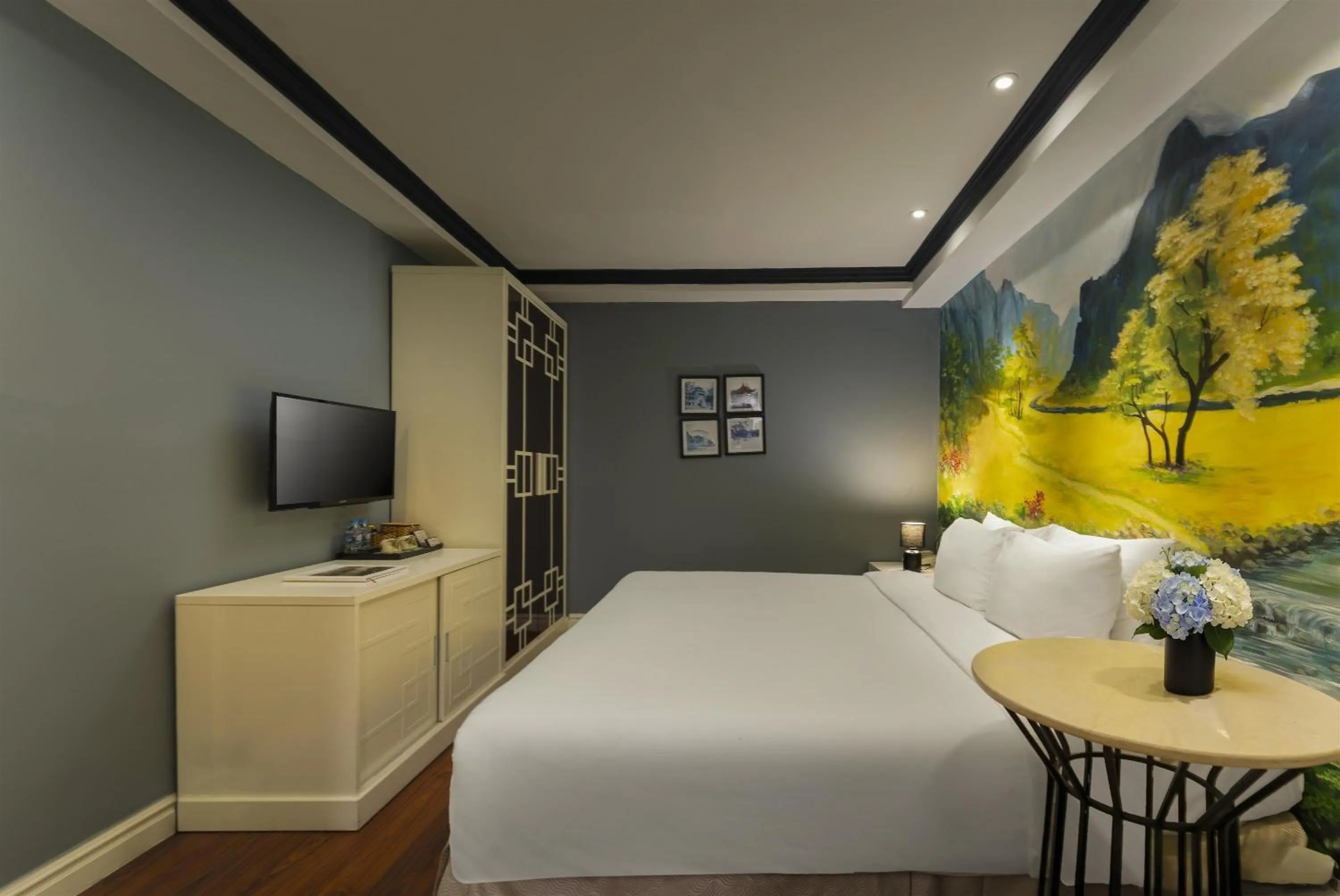 Bed in Hanoi La Selva Hotel