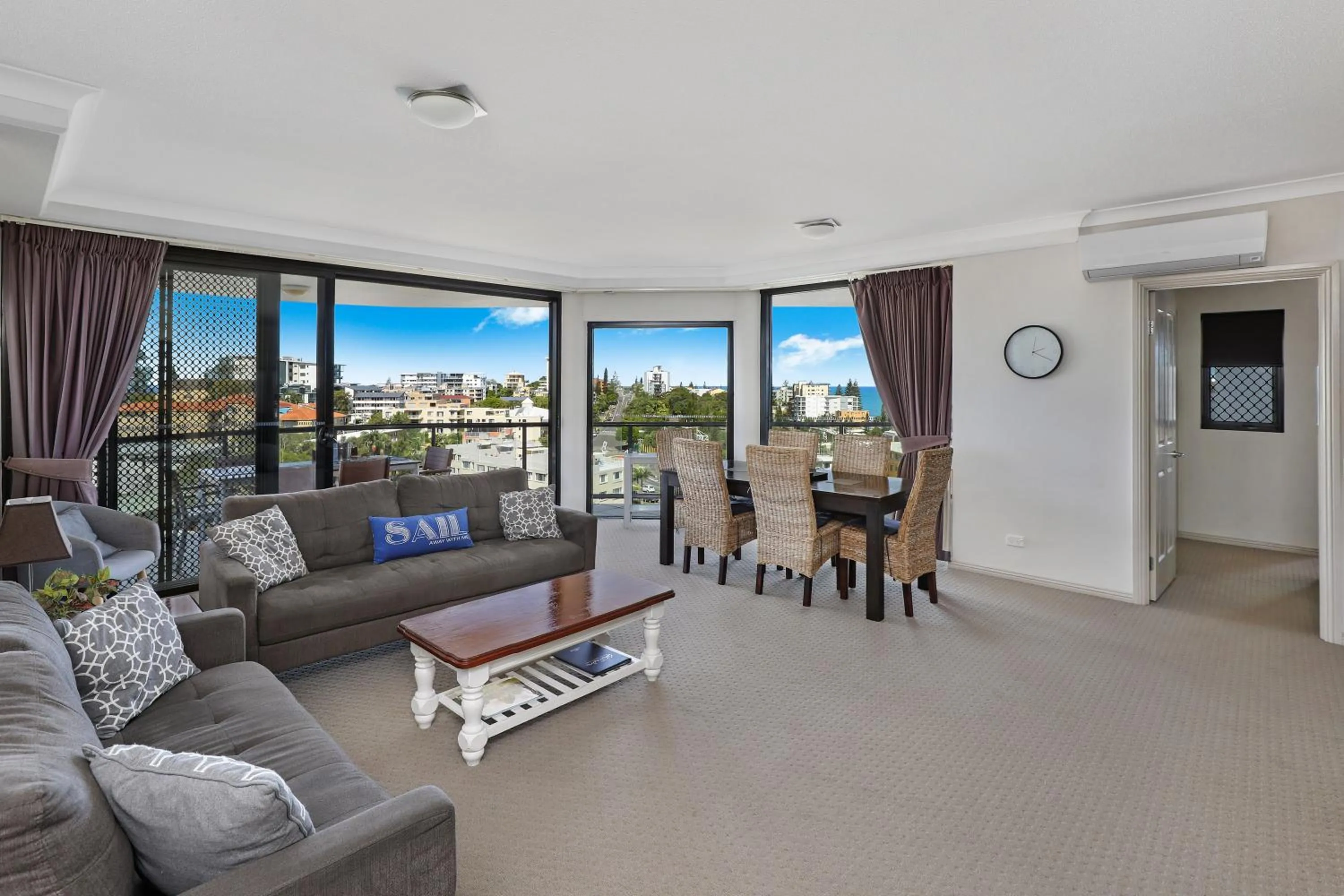 Living room in Mariners Resort Kings Beach