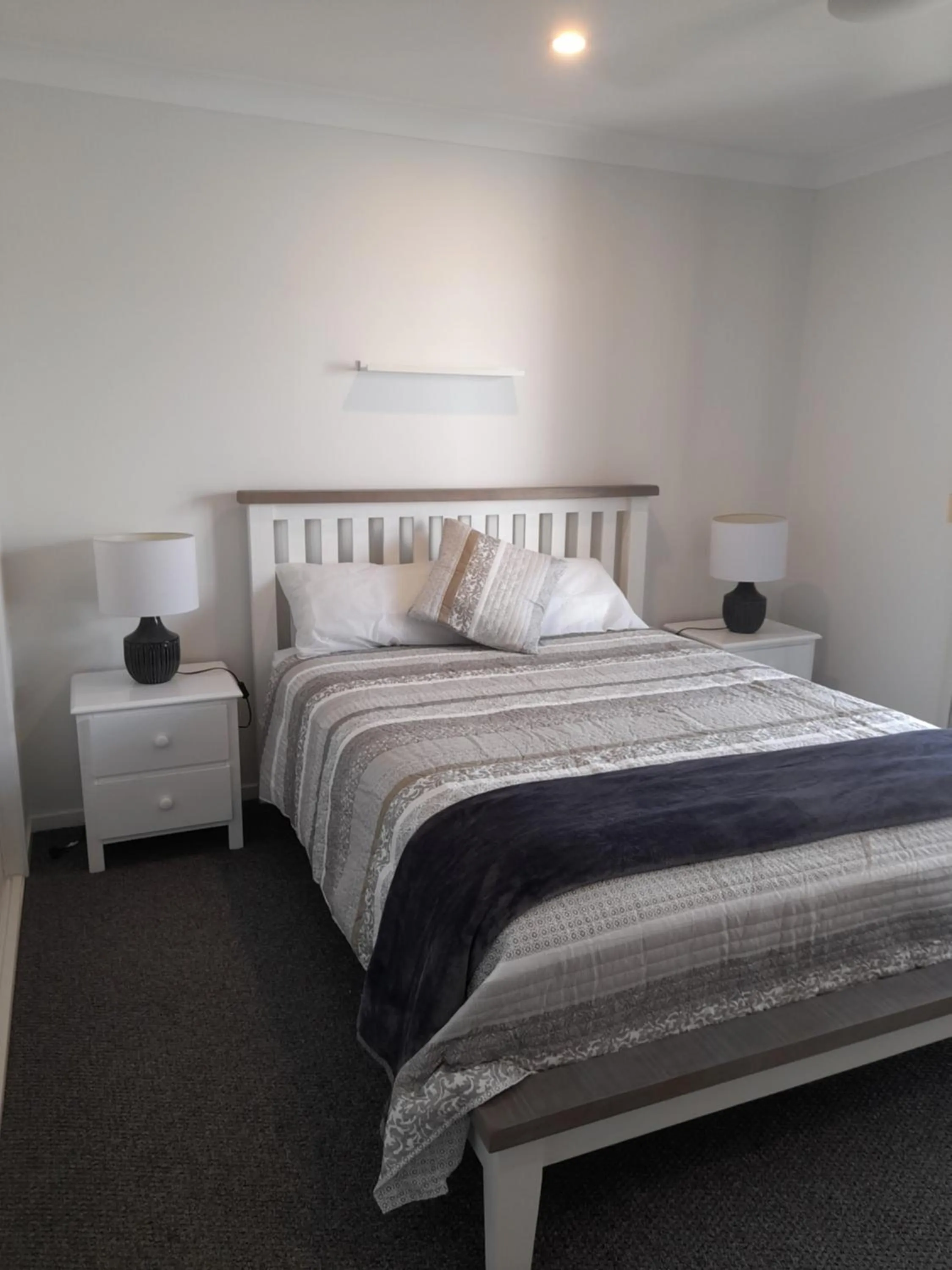 Bed in Boat Harbour Studio Apartments and Villas