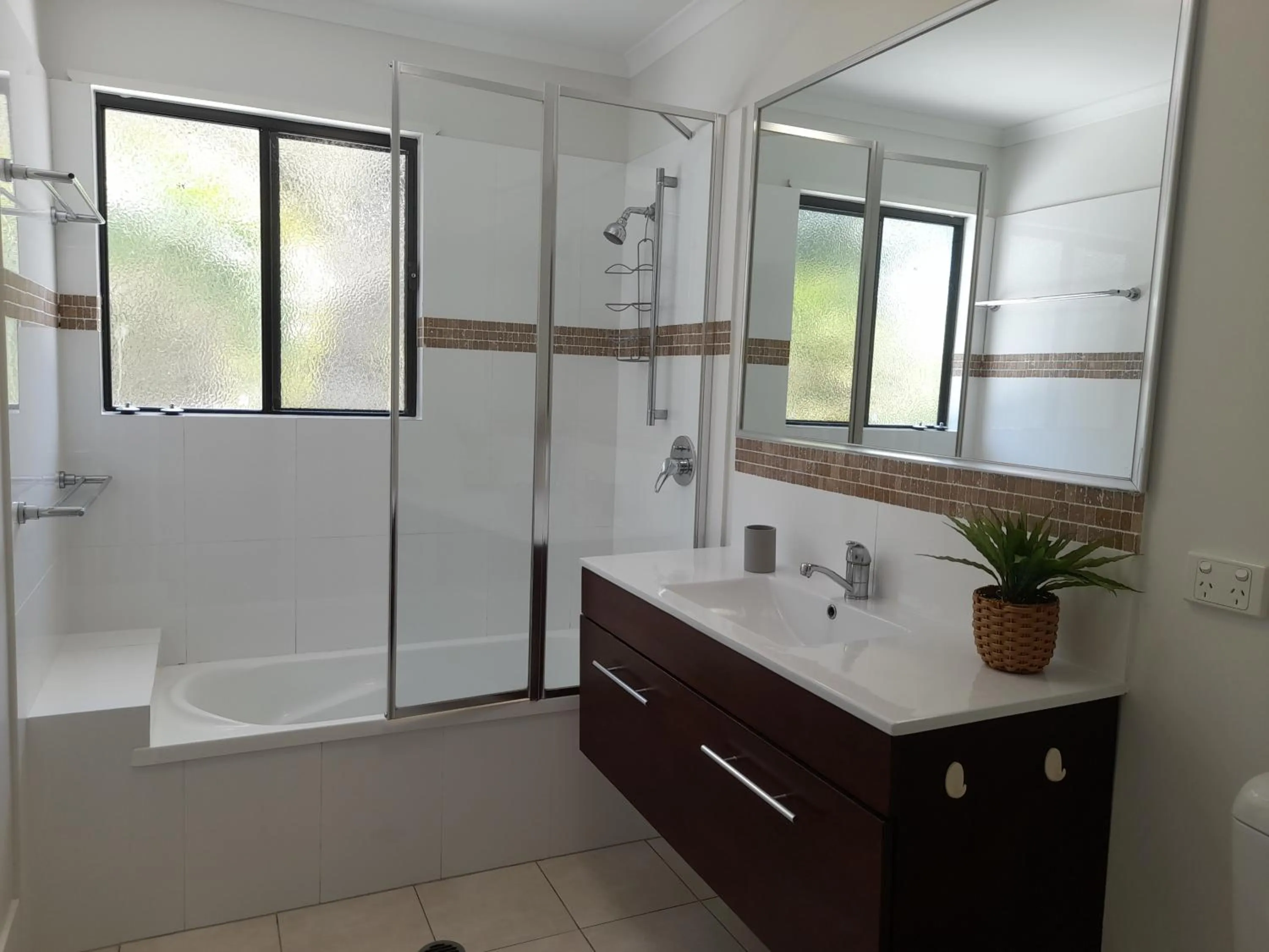 Shower in Boat Harbour Studio Apartments and Villas
