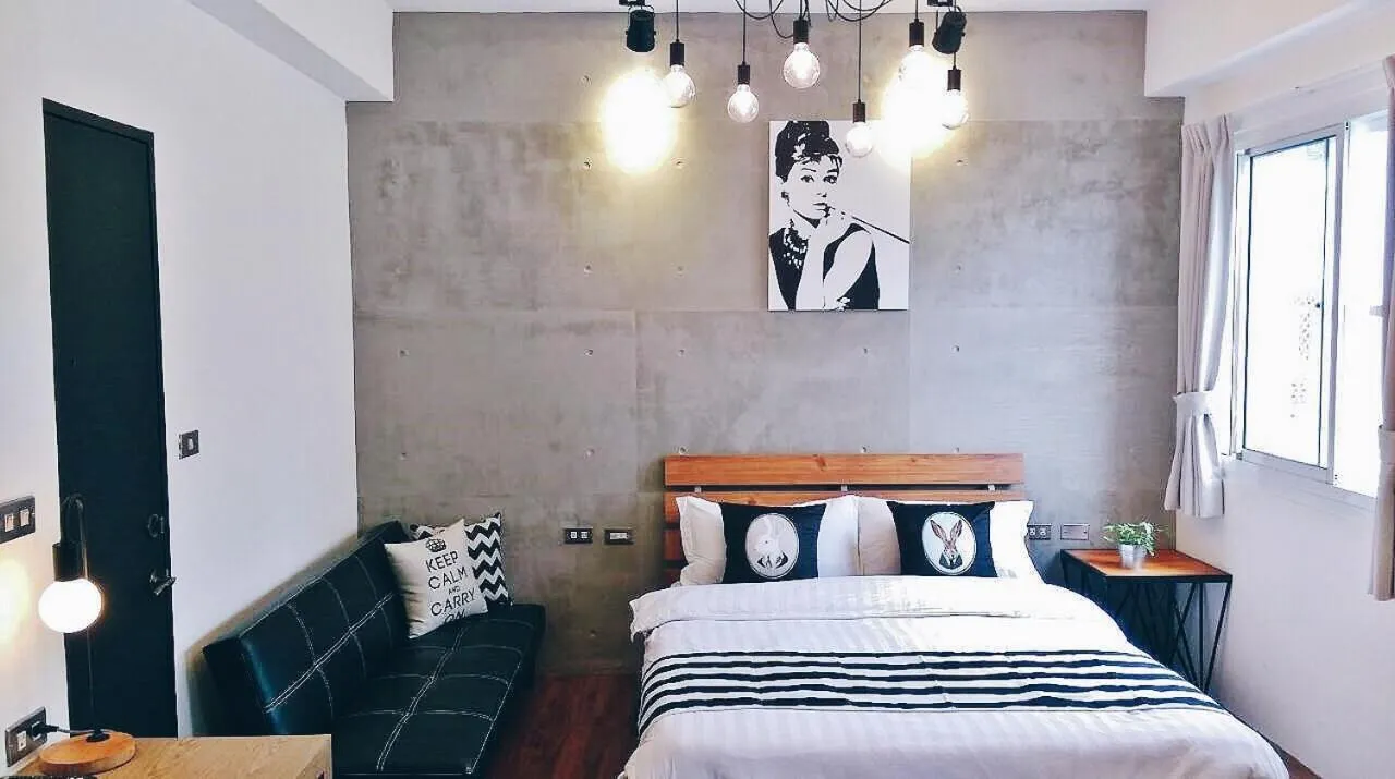 Bed in Mutter Apartment