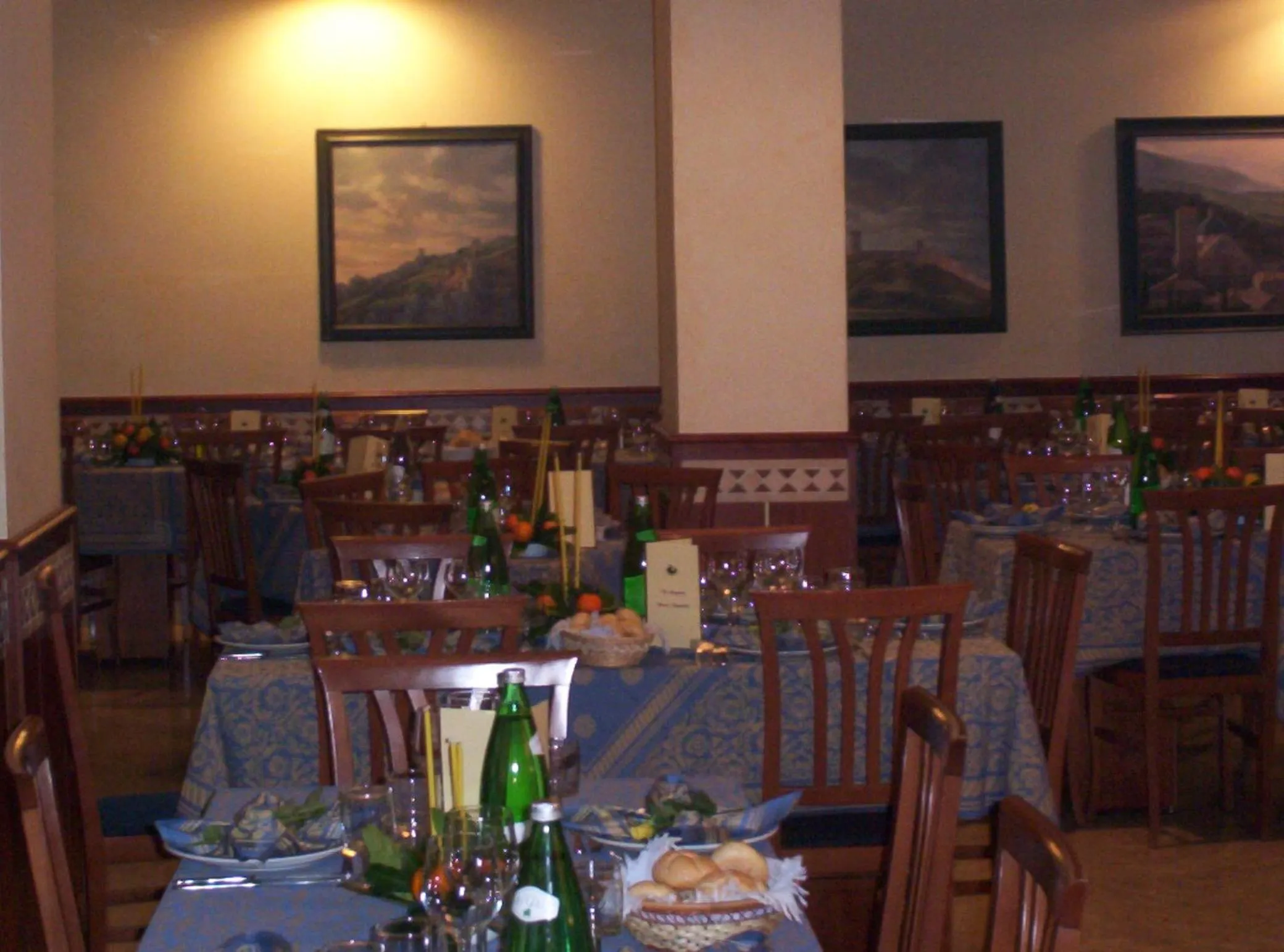 Restaurant/places to eat in Hotel La Rocca
